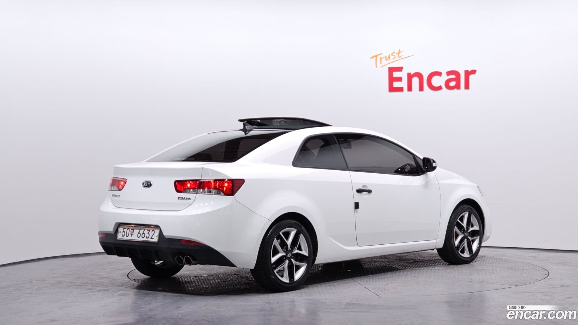 Main__Slider__Photo:Porte Kia 2010.4-1