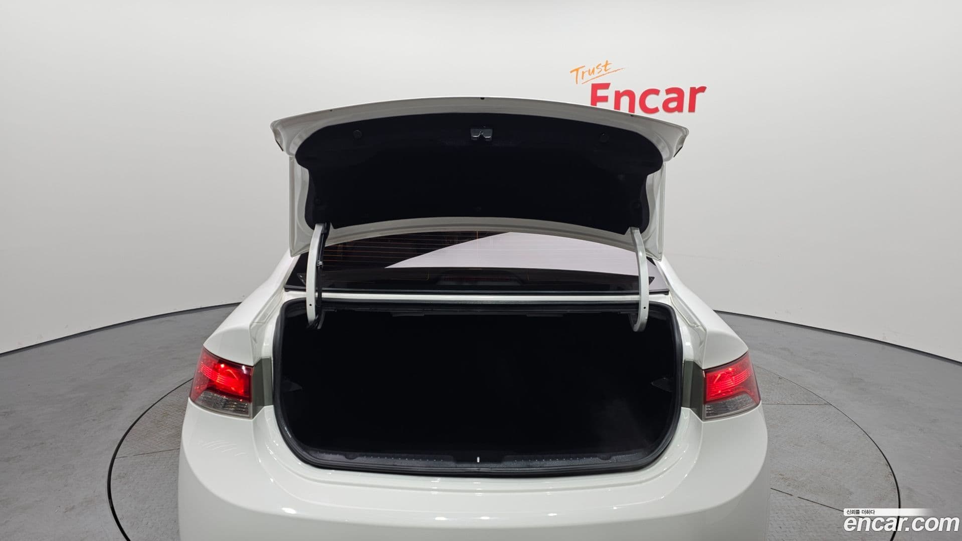 Main__Slider__Photo:Porte Kia 2010.4-19