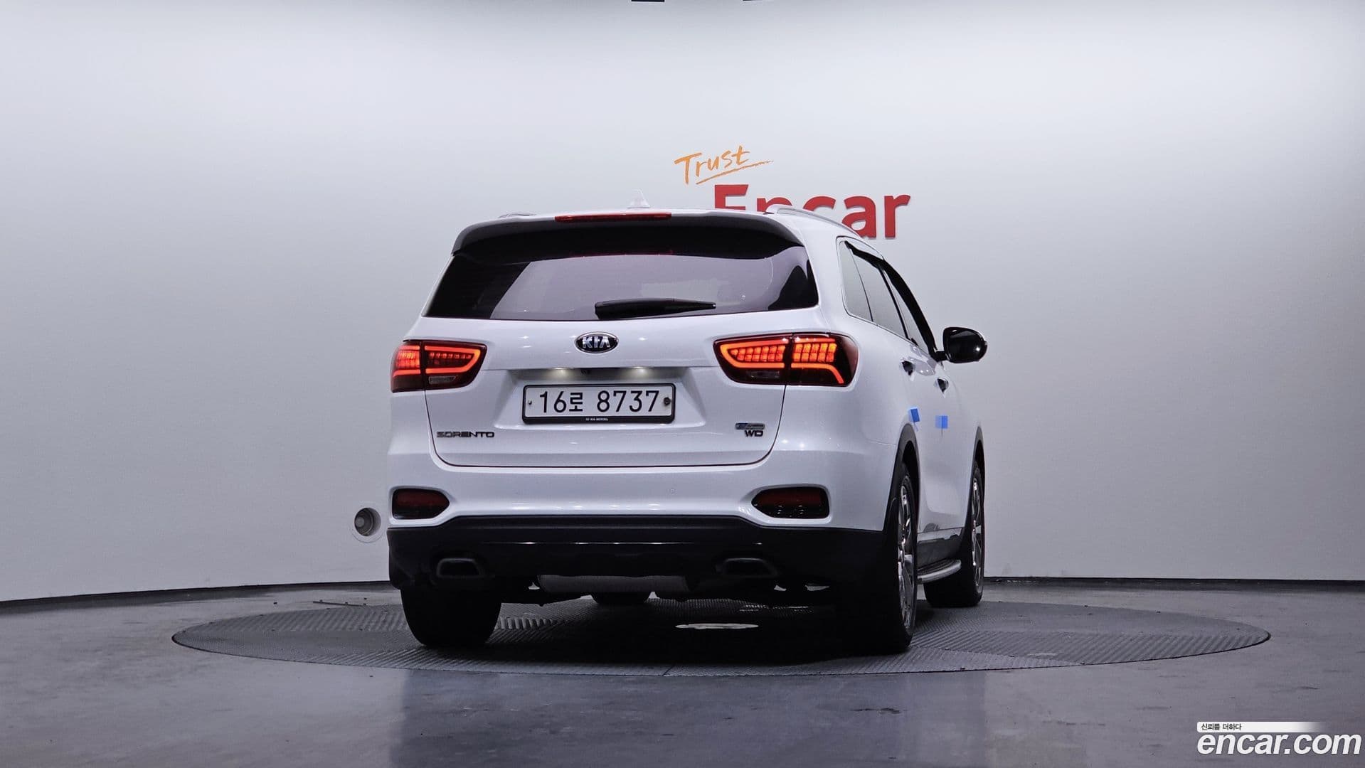 Main__Slider__Photo:Sorento Kia 2018.8-3