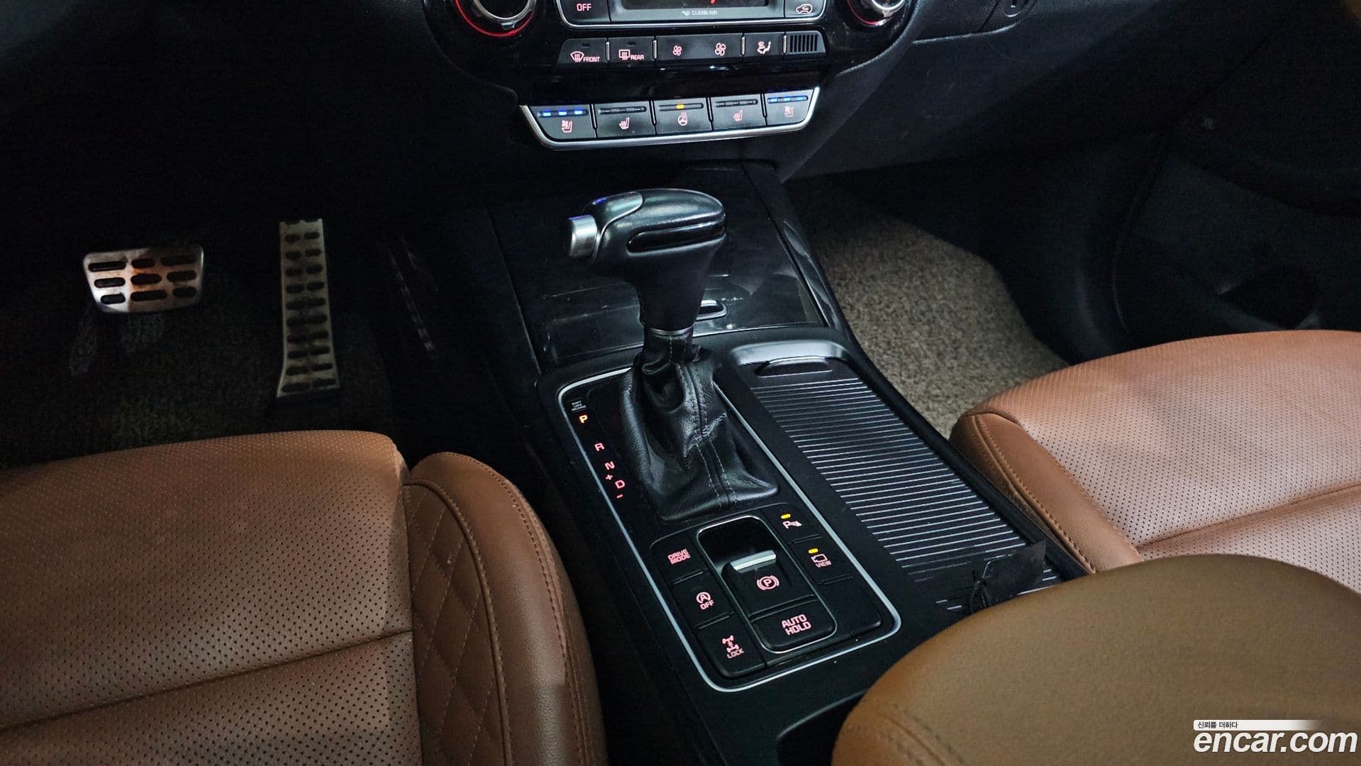 Main__Slider__Photo:Sorento Kia 2018.8-8