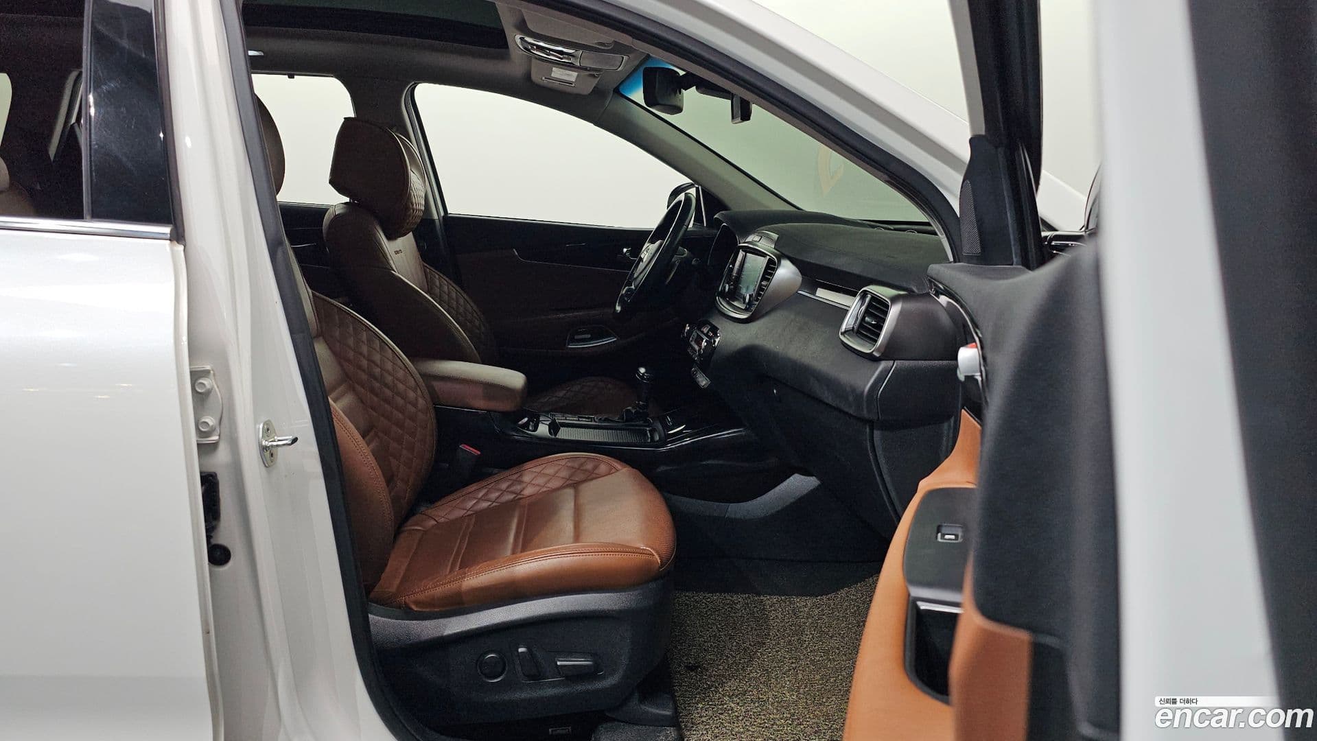 Main__Slider__Photo:Sorento Kia 2018.8-10