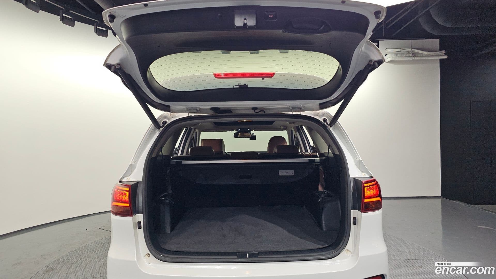 Main__Slider__Photo:Sorento Kia 2018.8-19