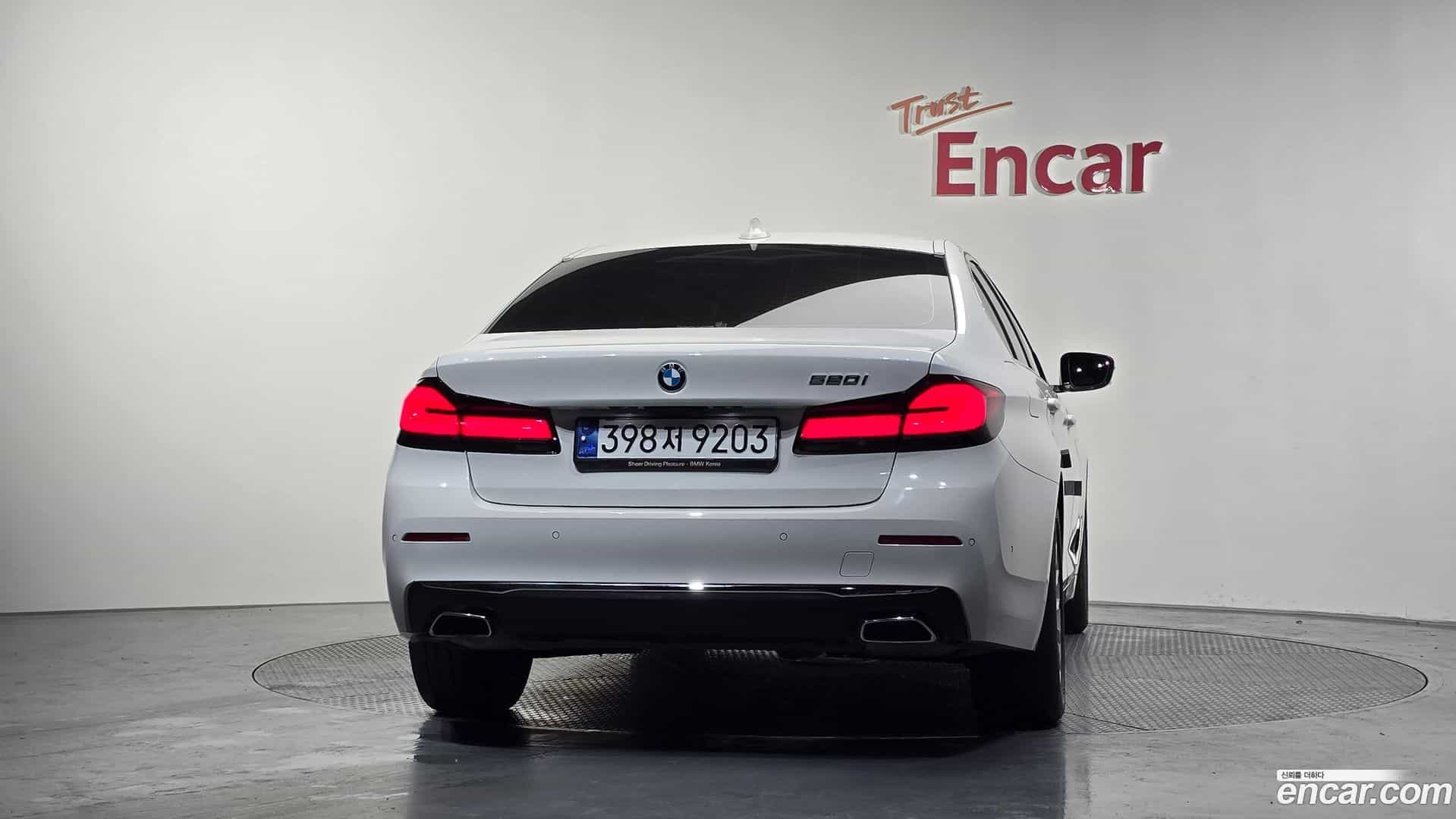 5-Series BMW 2023.6-OUTER-004