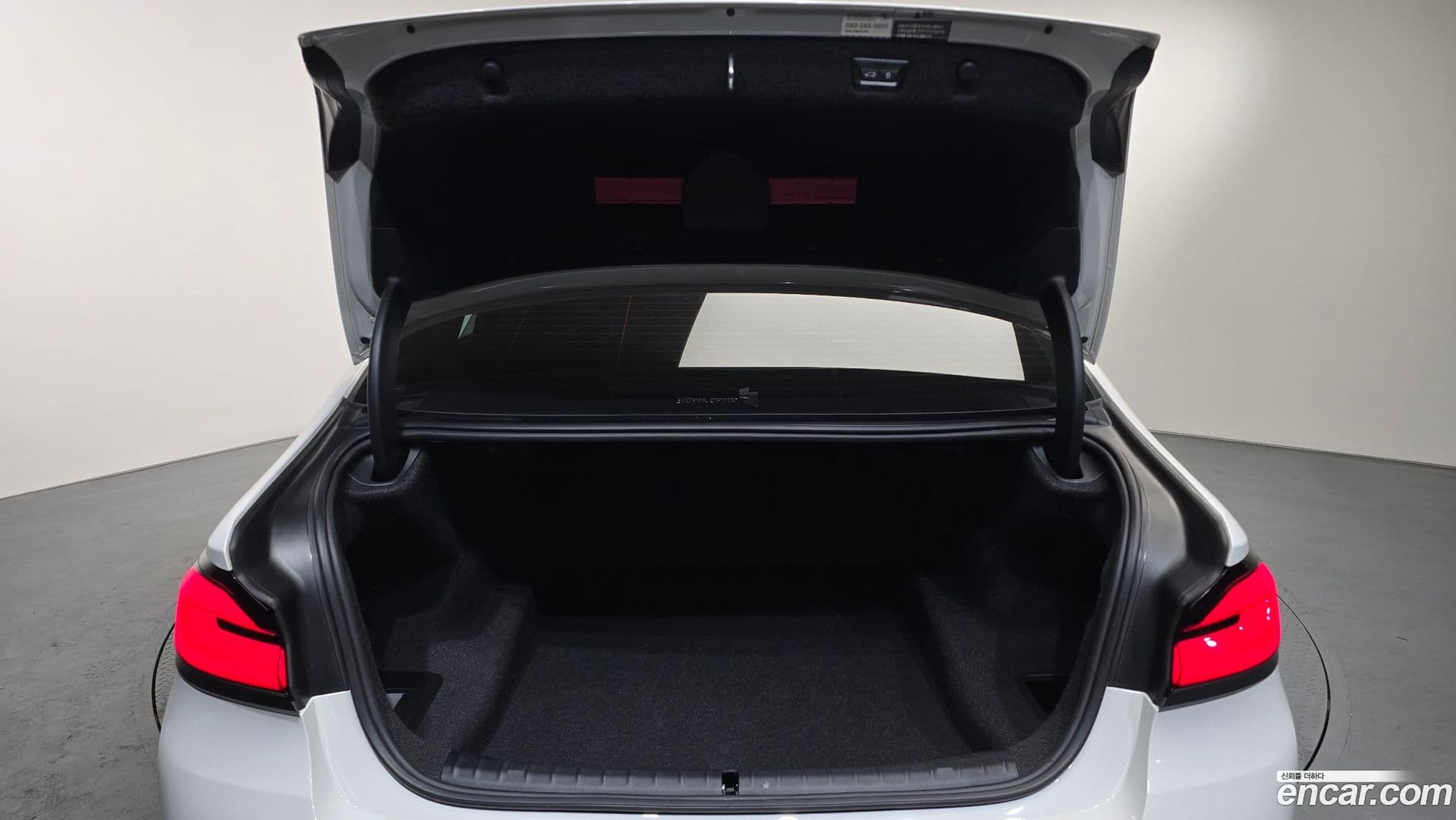 Main__Slider__Photo:5-Series BMW 2023.6-19