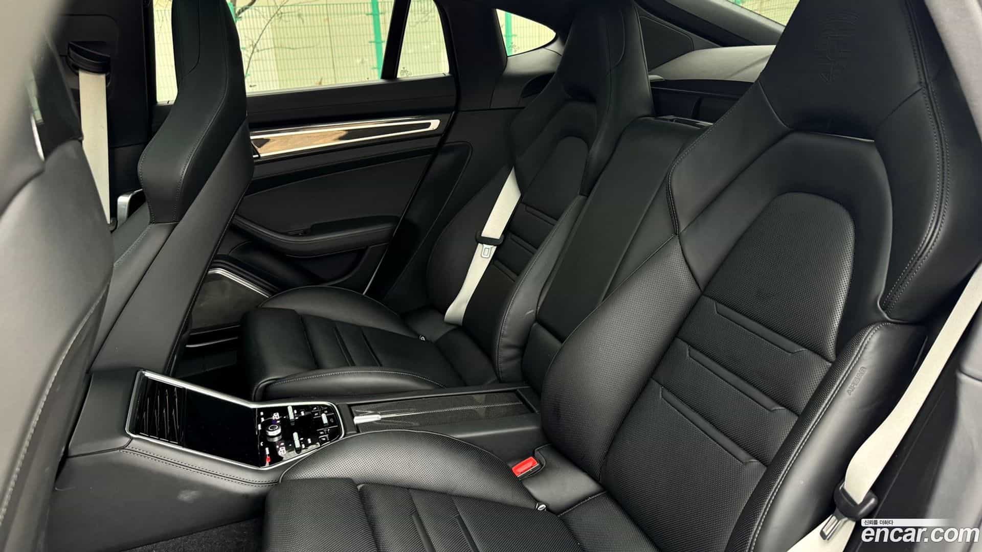 Panamera Porsche 2020.2-OPTION-018