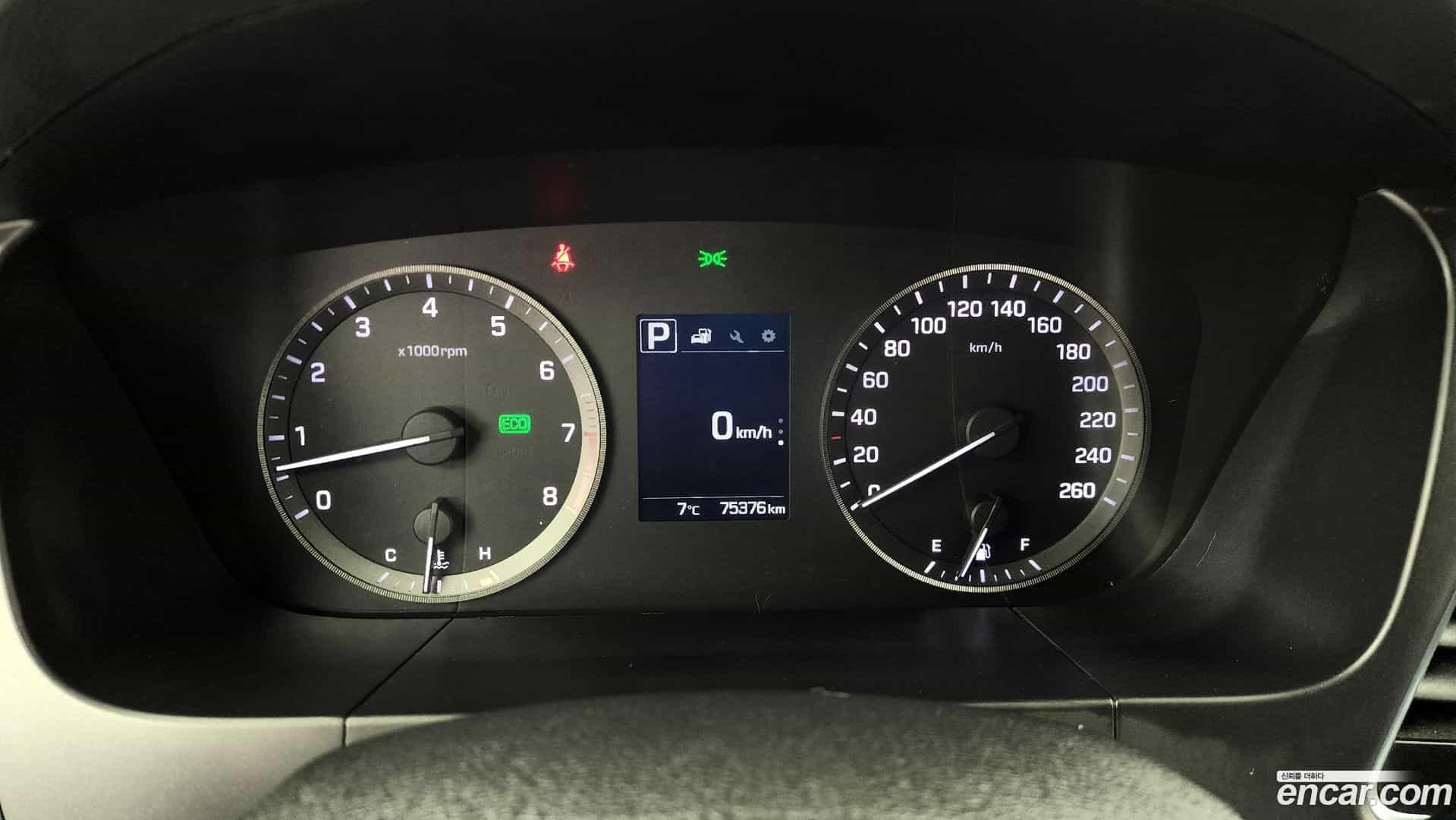 Sonata Hyundai 2016.6-INNER-008