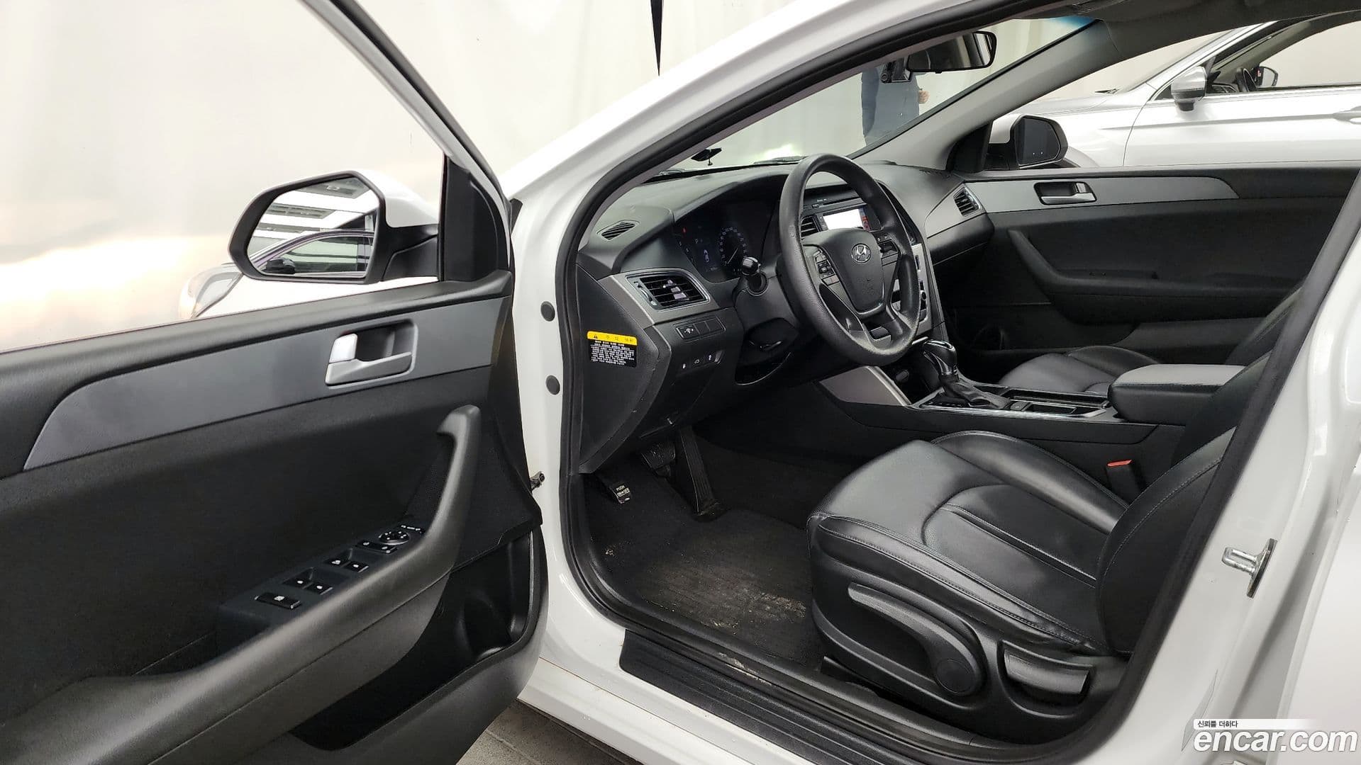 Main__Slider__Photo:Sonata Hyundai 2016.6-9