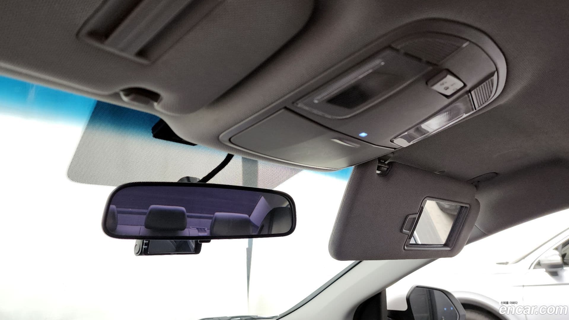 Main__Slider__Photo:Sonata Hyundai 2016.6-16