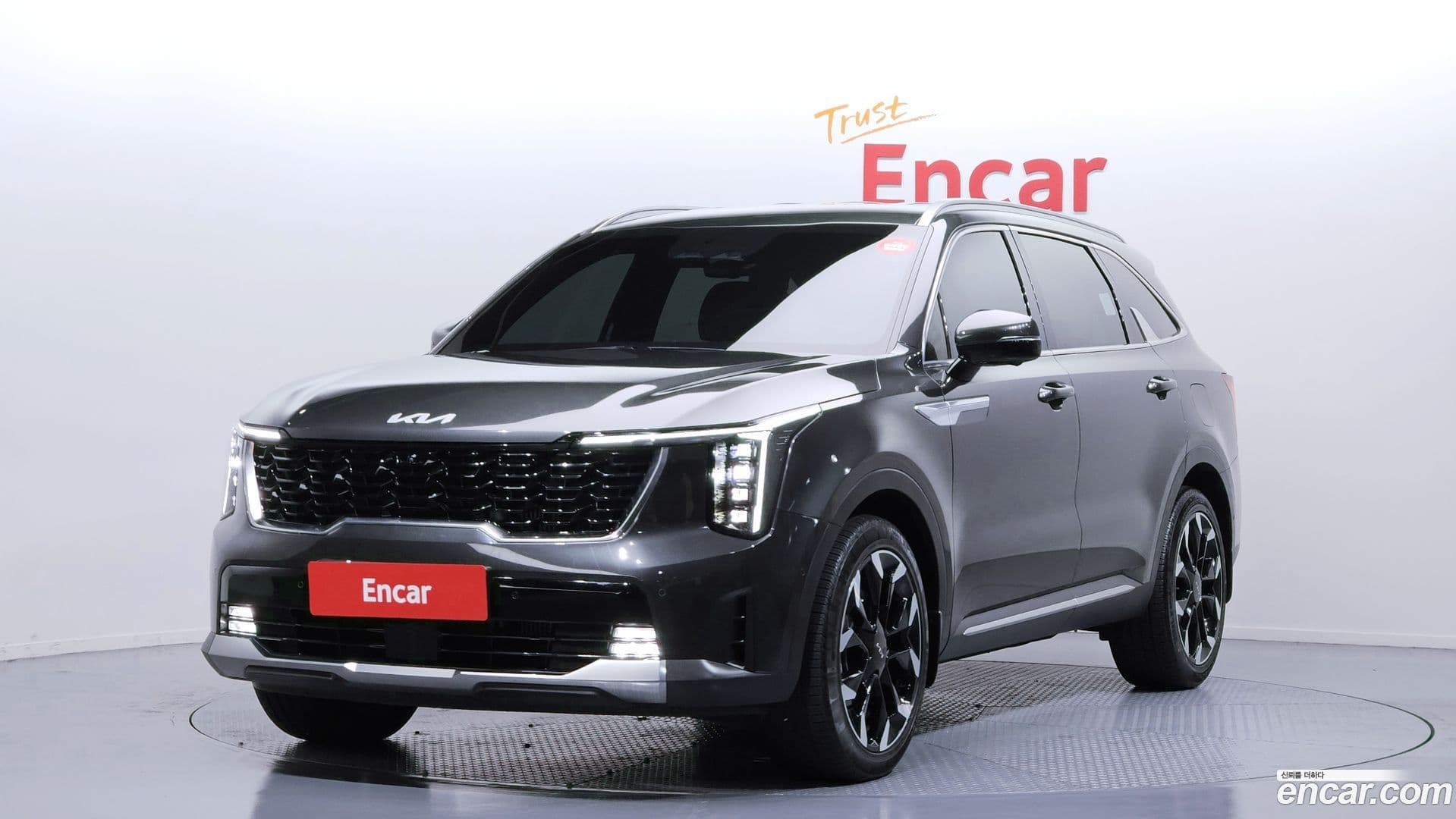 Main__Slider__Photo:Sorento Kia 2023.9-0