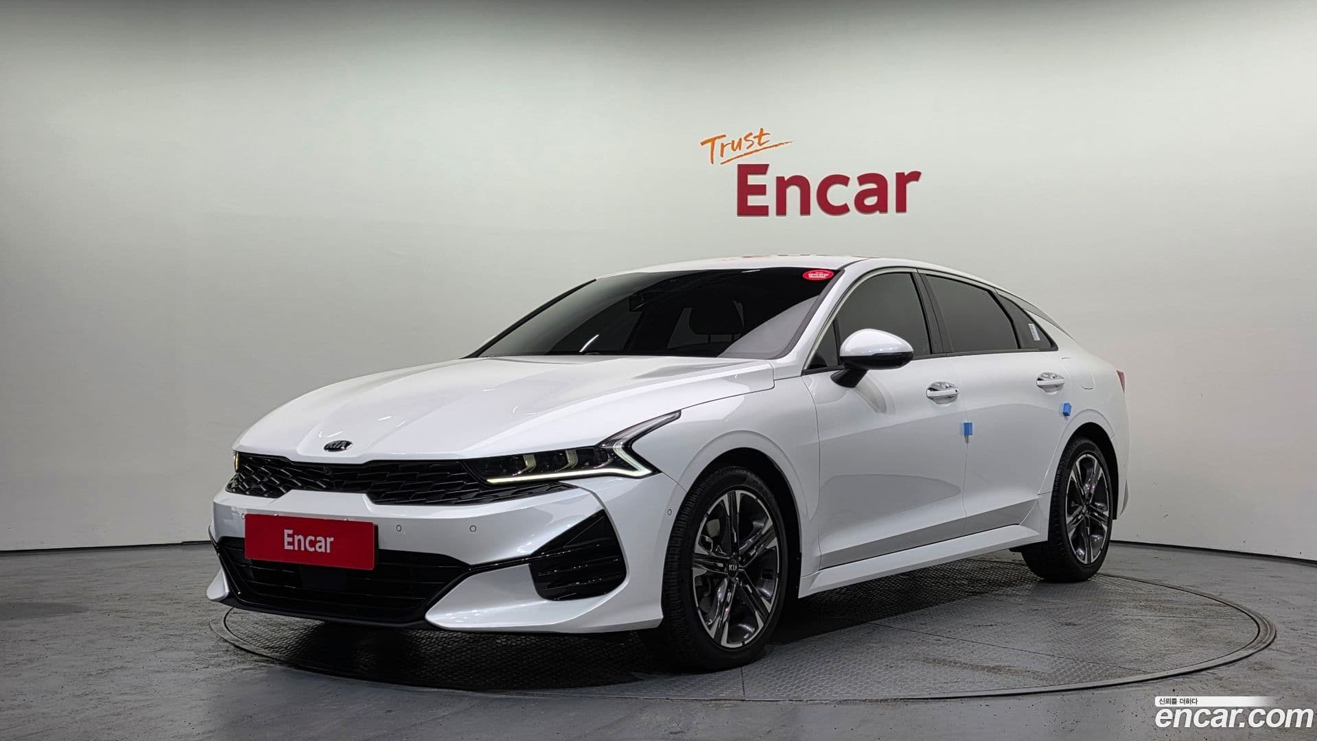 Main__Slider__Photo:K5 Kia 2021.4-0