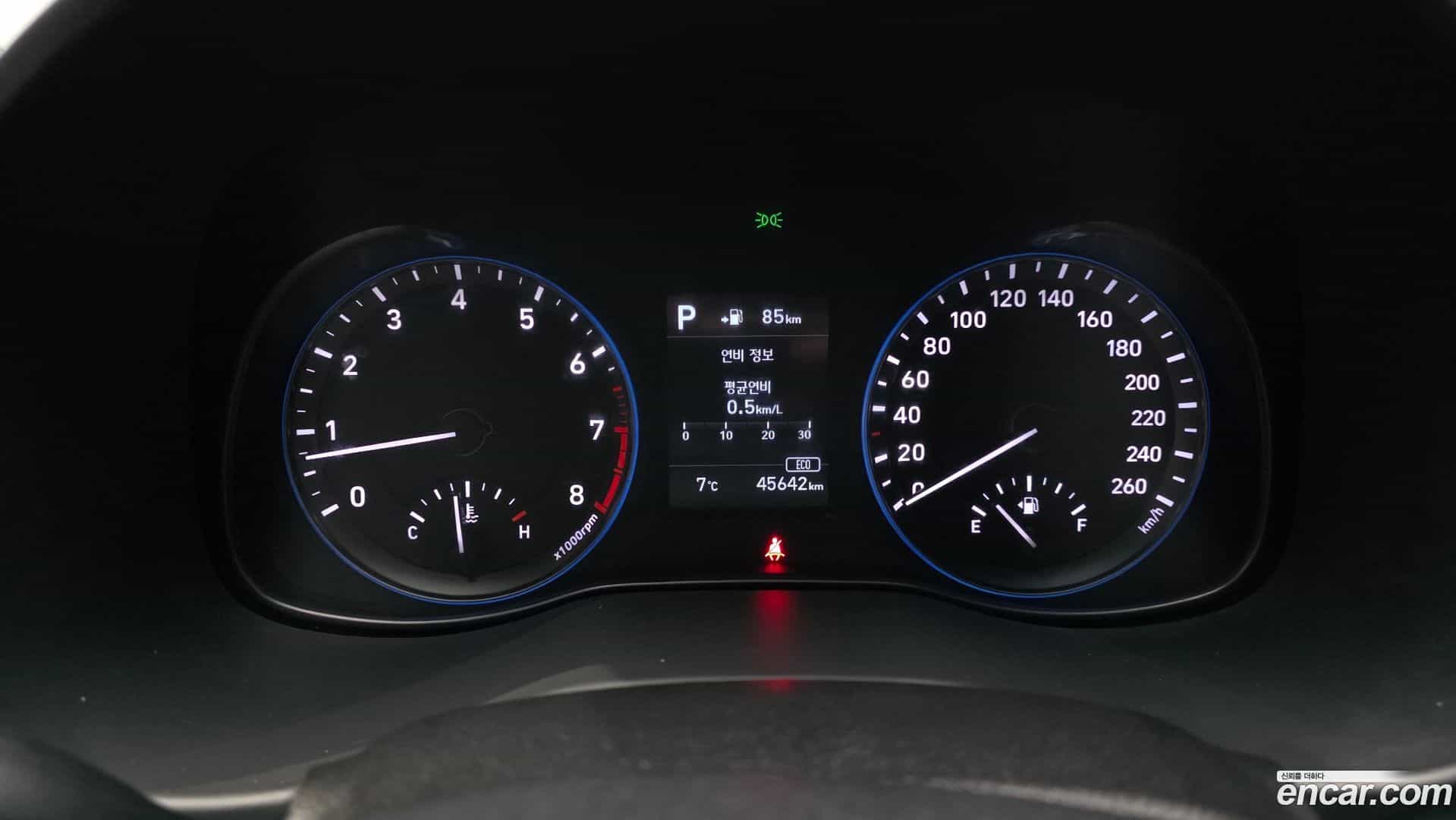 Kona Hyundai 2019.1-INNER-008