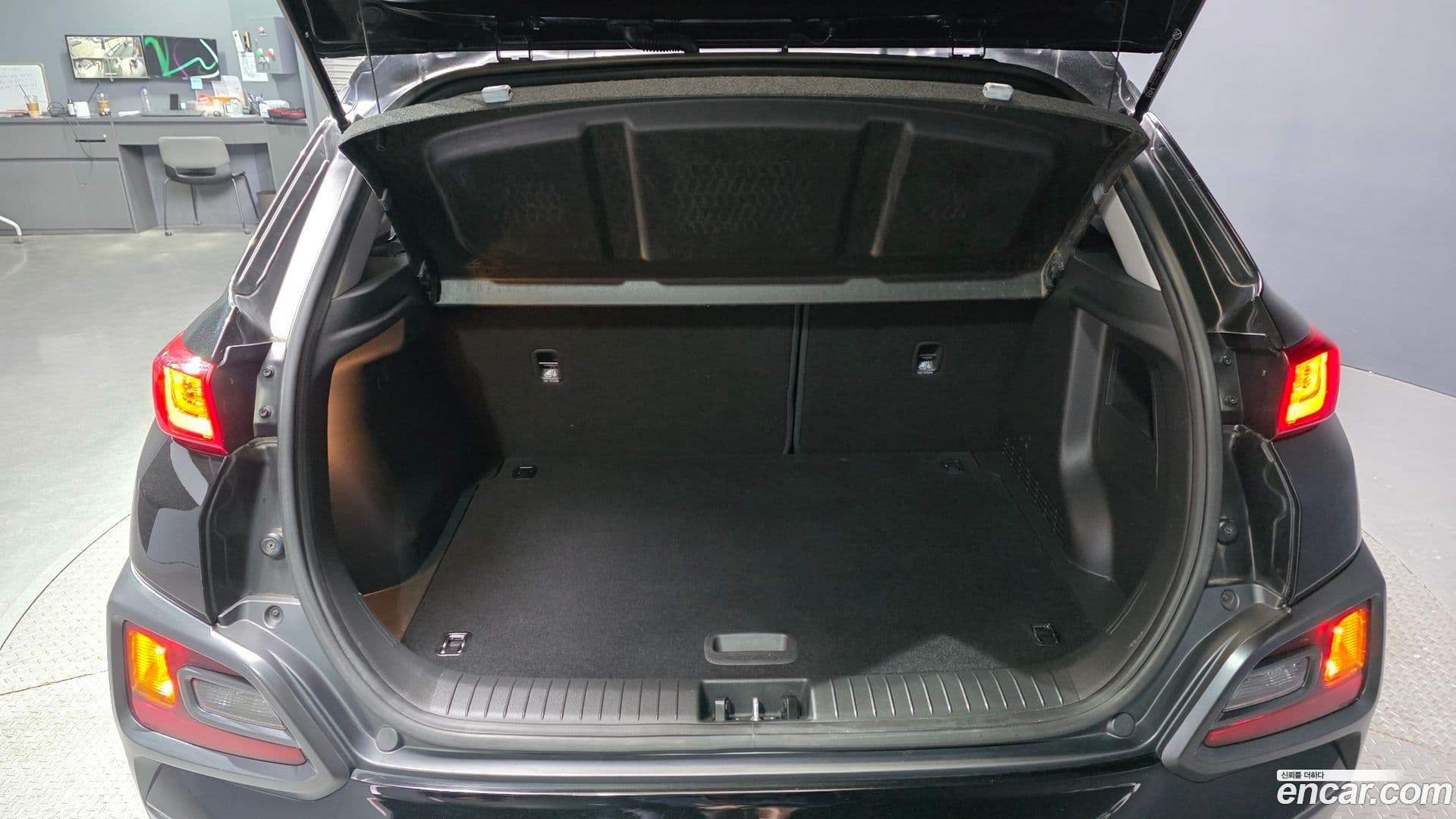 Main__Slider__Photo:Kona Hyundai 2019.1-19