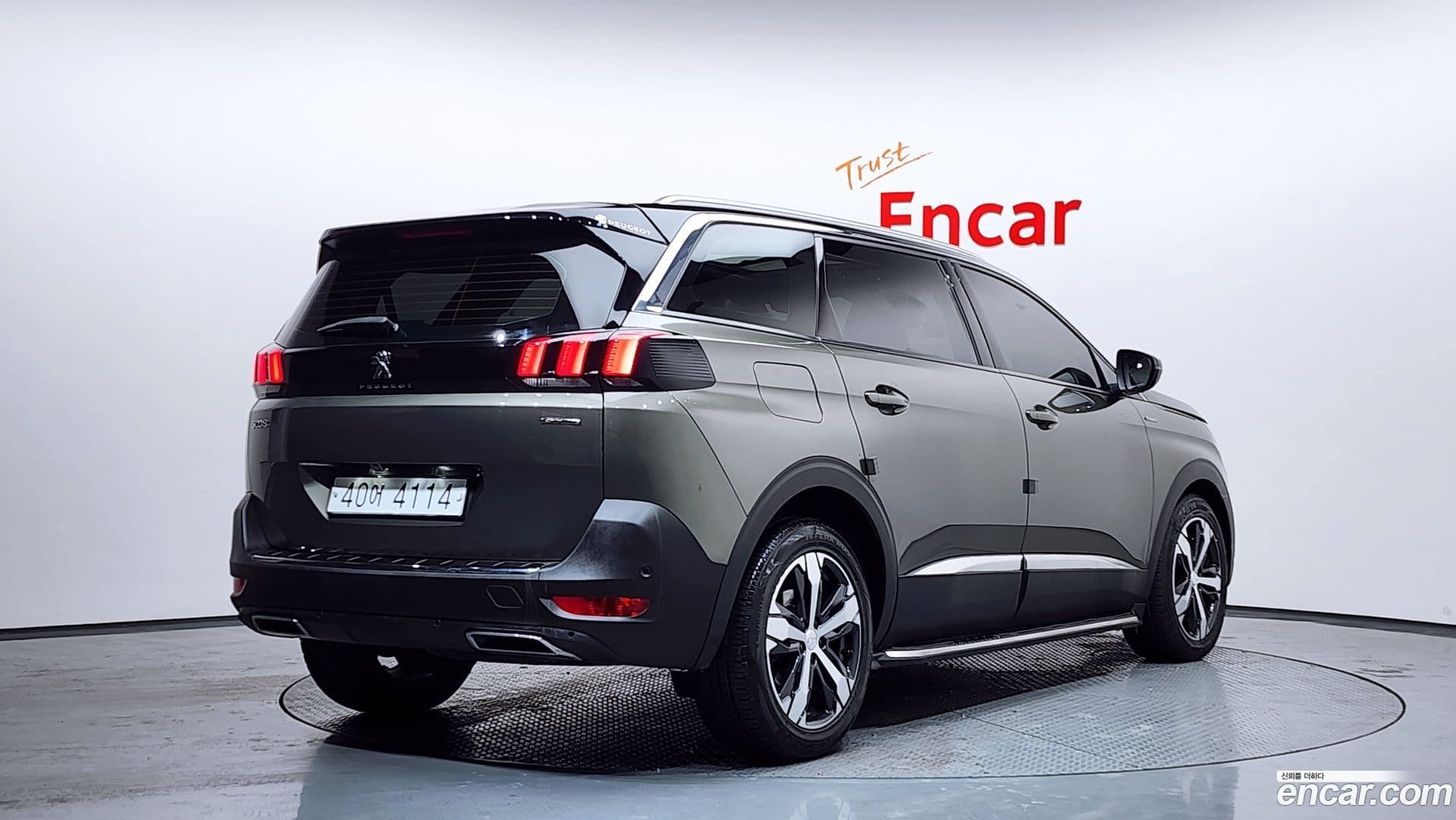 Main__Slider__Photo:5008 Peugeot 2018.8-1