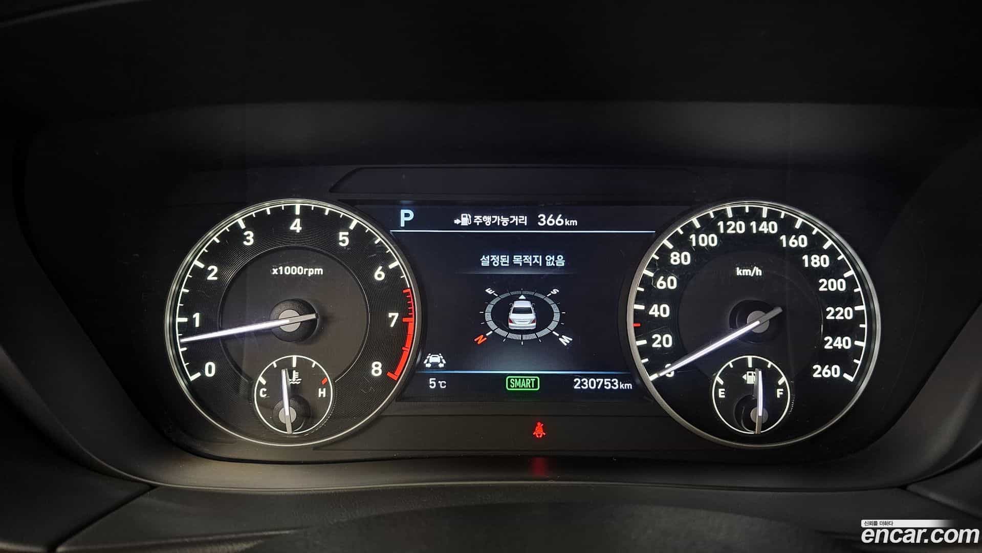 EQ900 Genesis 2017.2-INNER-008