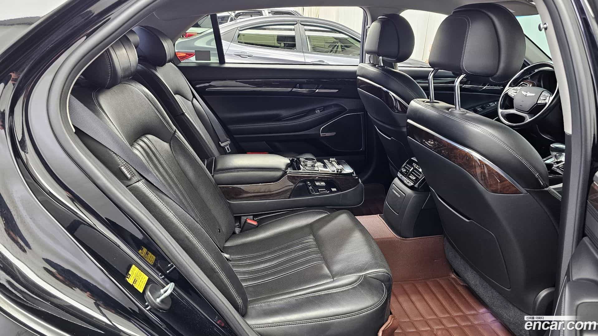 EQ900 Genesis 2017.2-OPTION-016