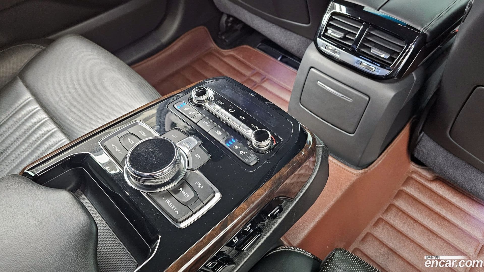 Main__Slider__Photo:EQ900 Genesis 2017.2-18