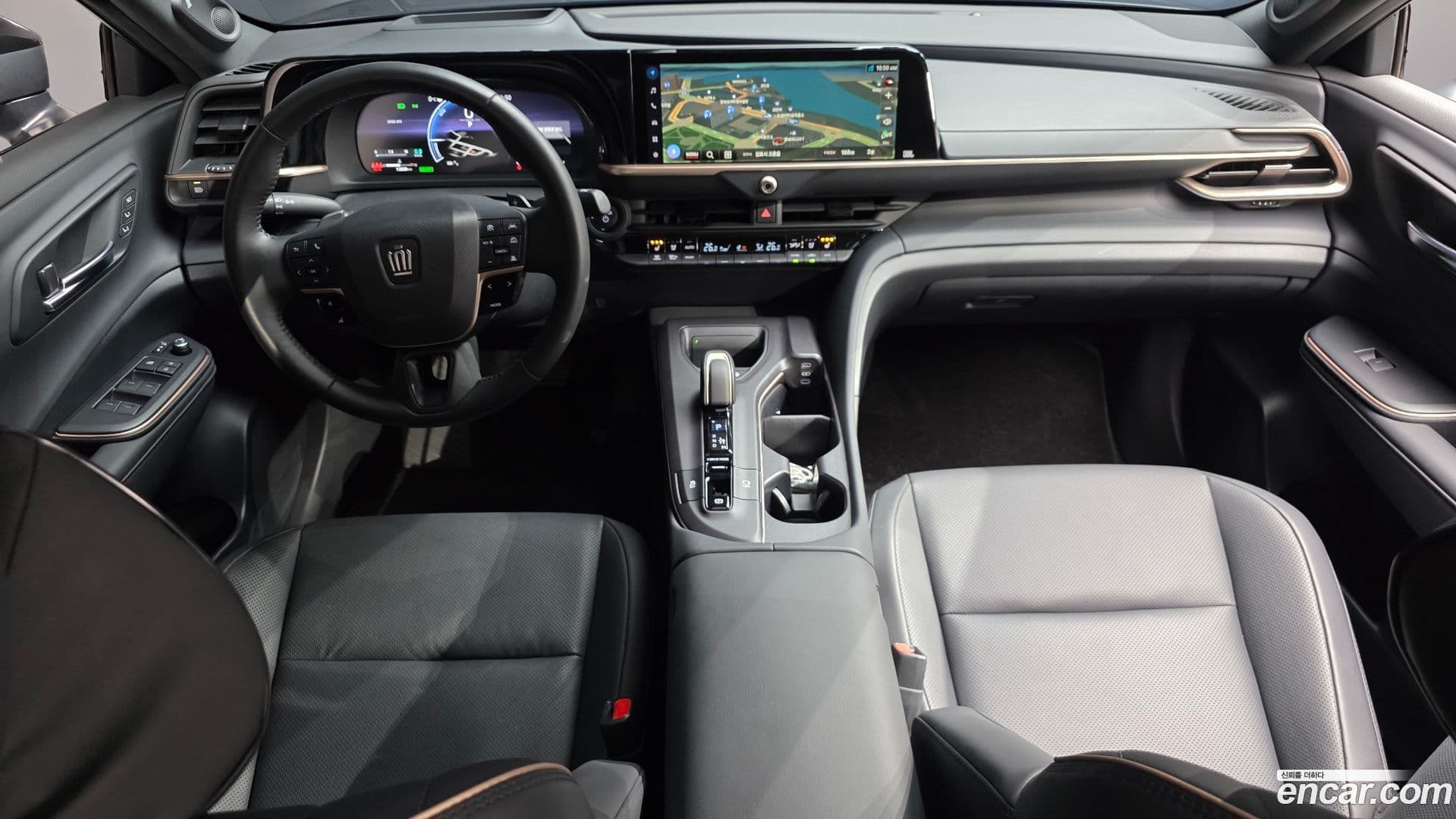 Main__Slider__Photo:Crown Toyota 2023.5-6