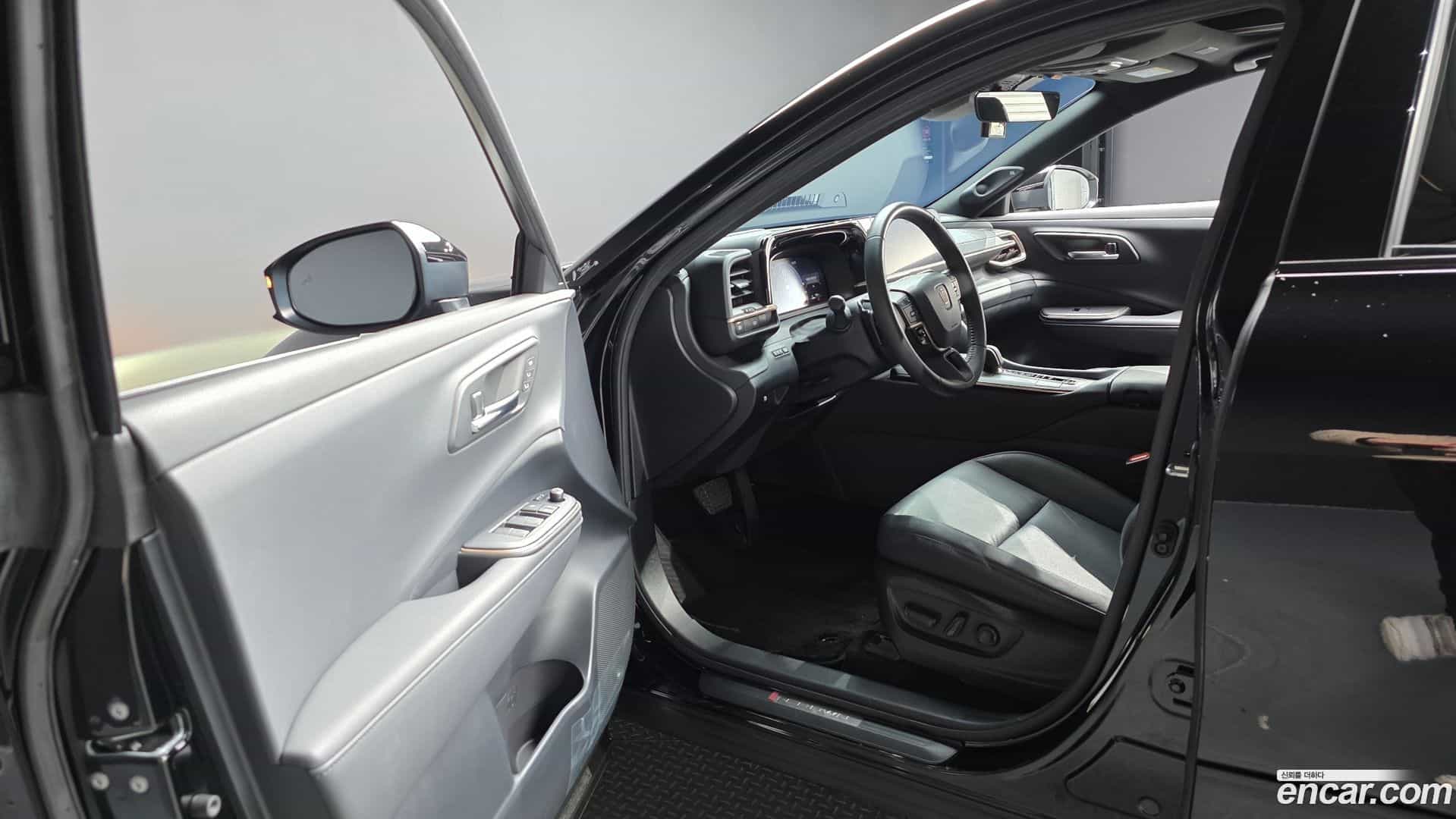 Crown Toyota 2023.5-INNER-010