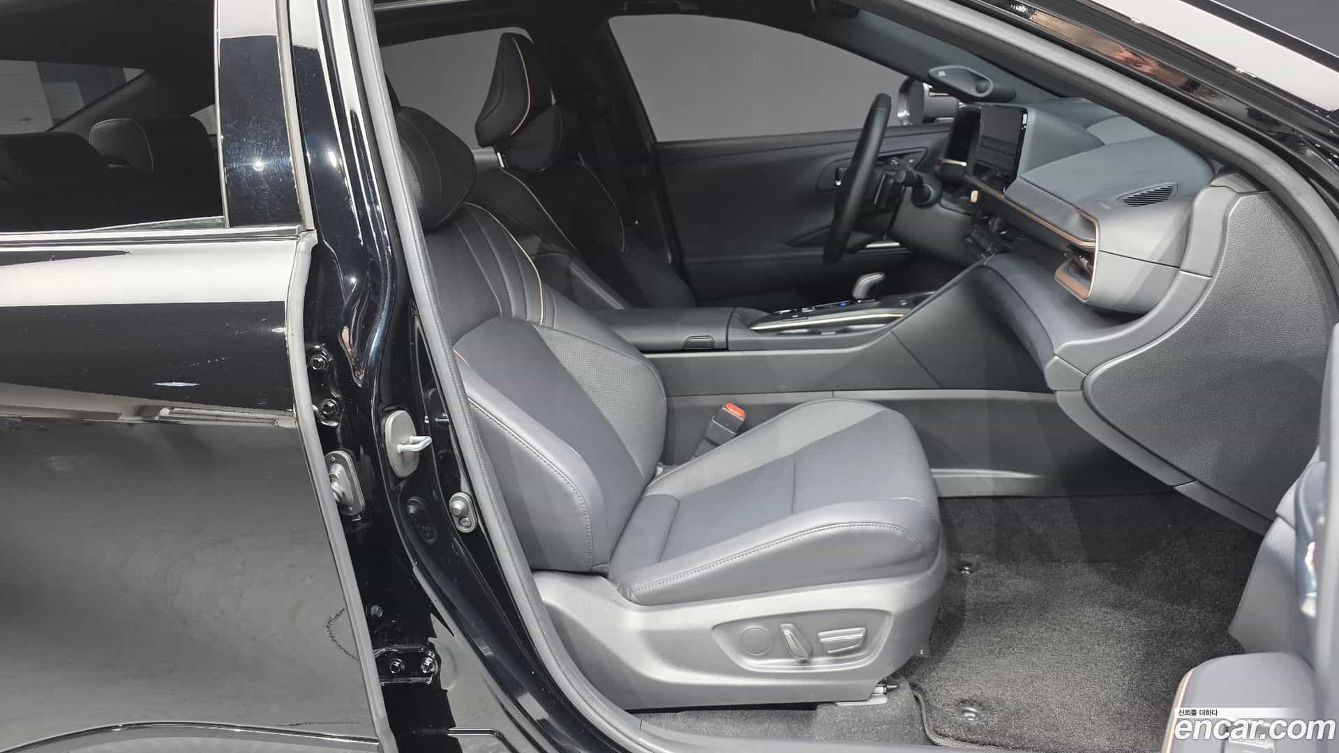 Crown Toyota 2023.5-OPTION-015