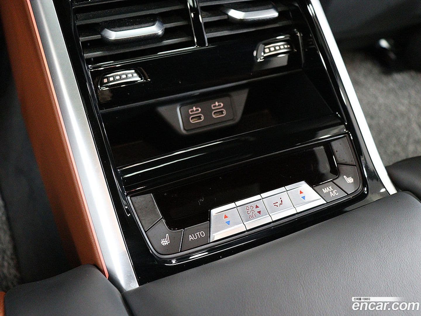 Main__Slider__Photo:8-Series BMW 2021.0-13