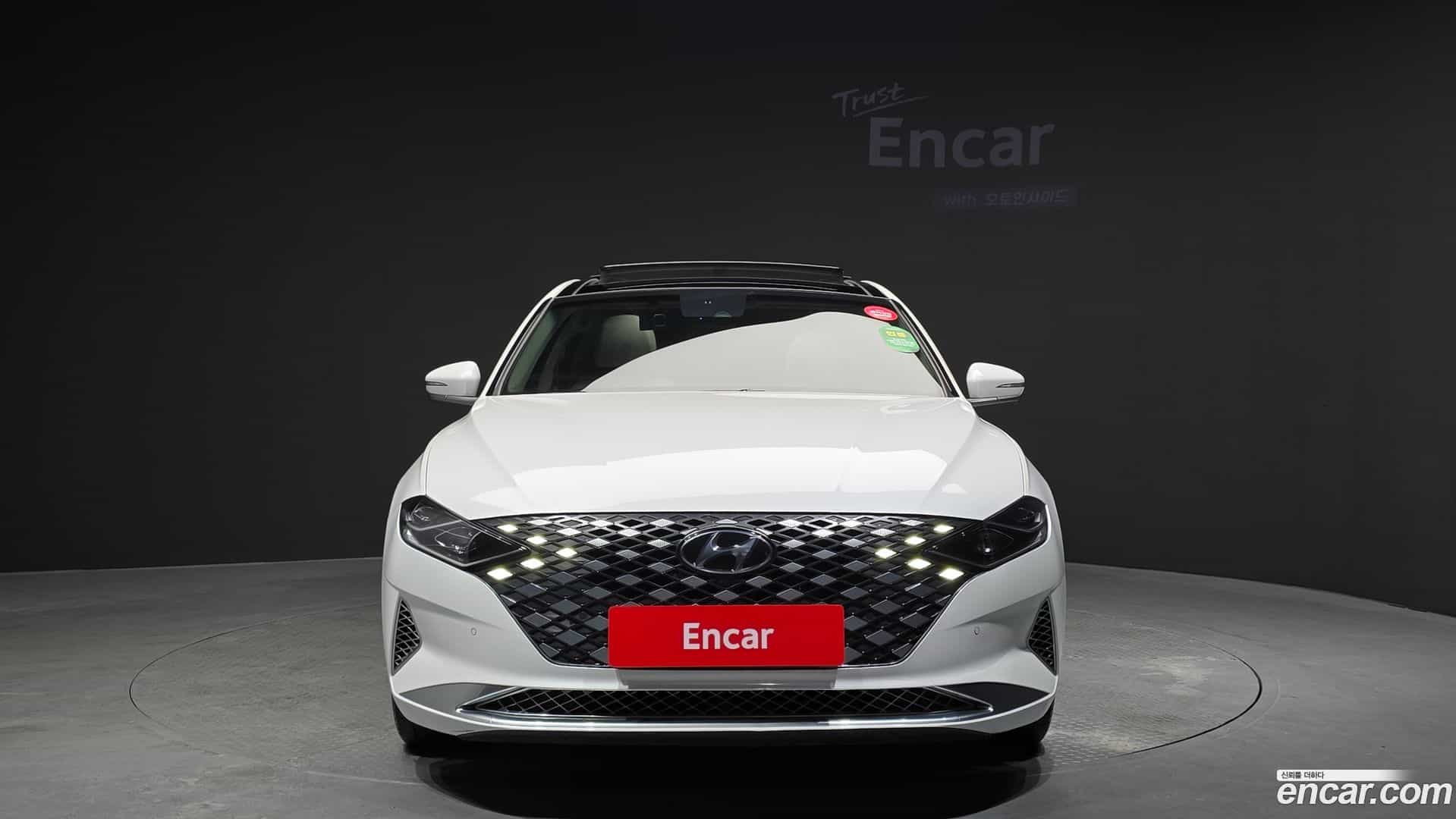 Grandeur Hyundai 2021.11-OUTER-003