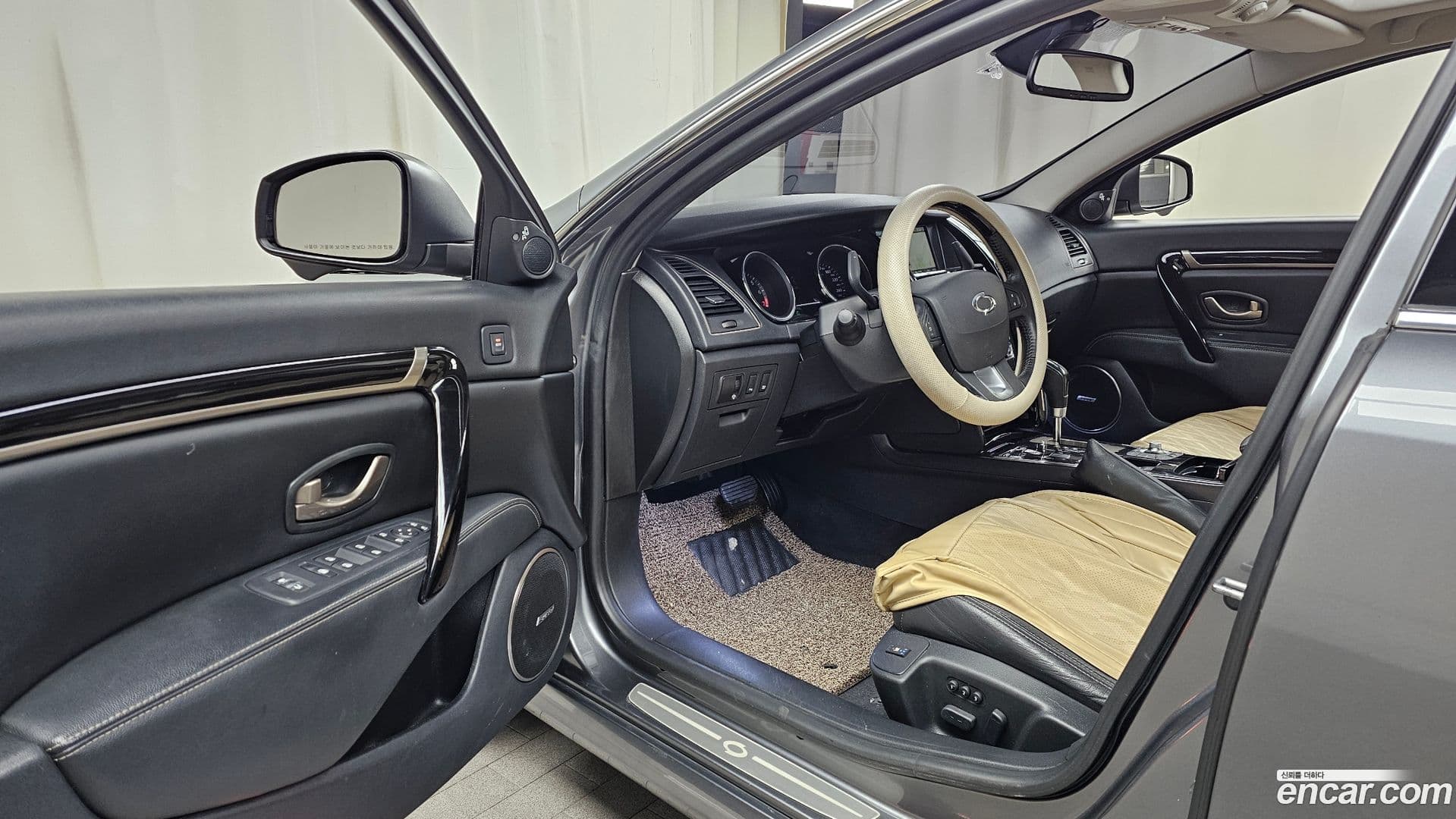 Main__Slider__Photo:SM7 Renault-KoreaSamsung 2015.1-9