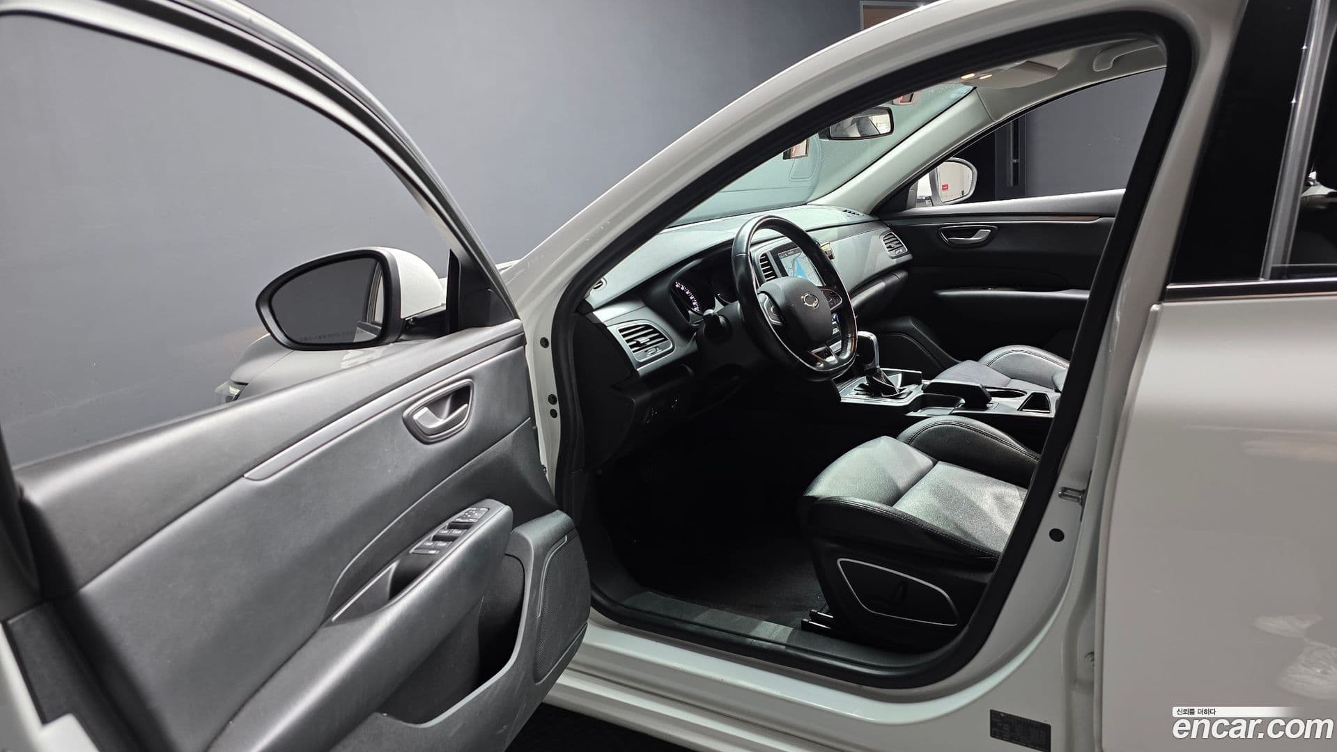 Main__Slider__Photo:SM6 Renault-KoreaSamsung 2018.6-9