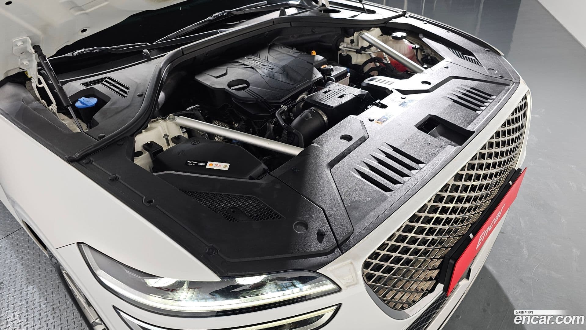 Main__Slider__Photo:GV70 Genesis 2022.0-5