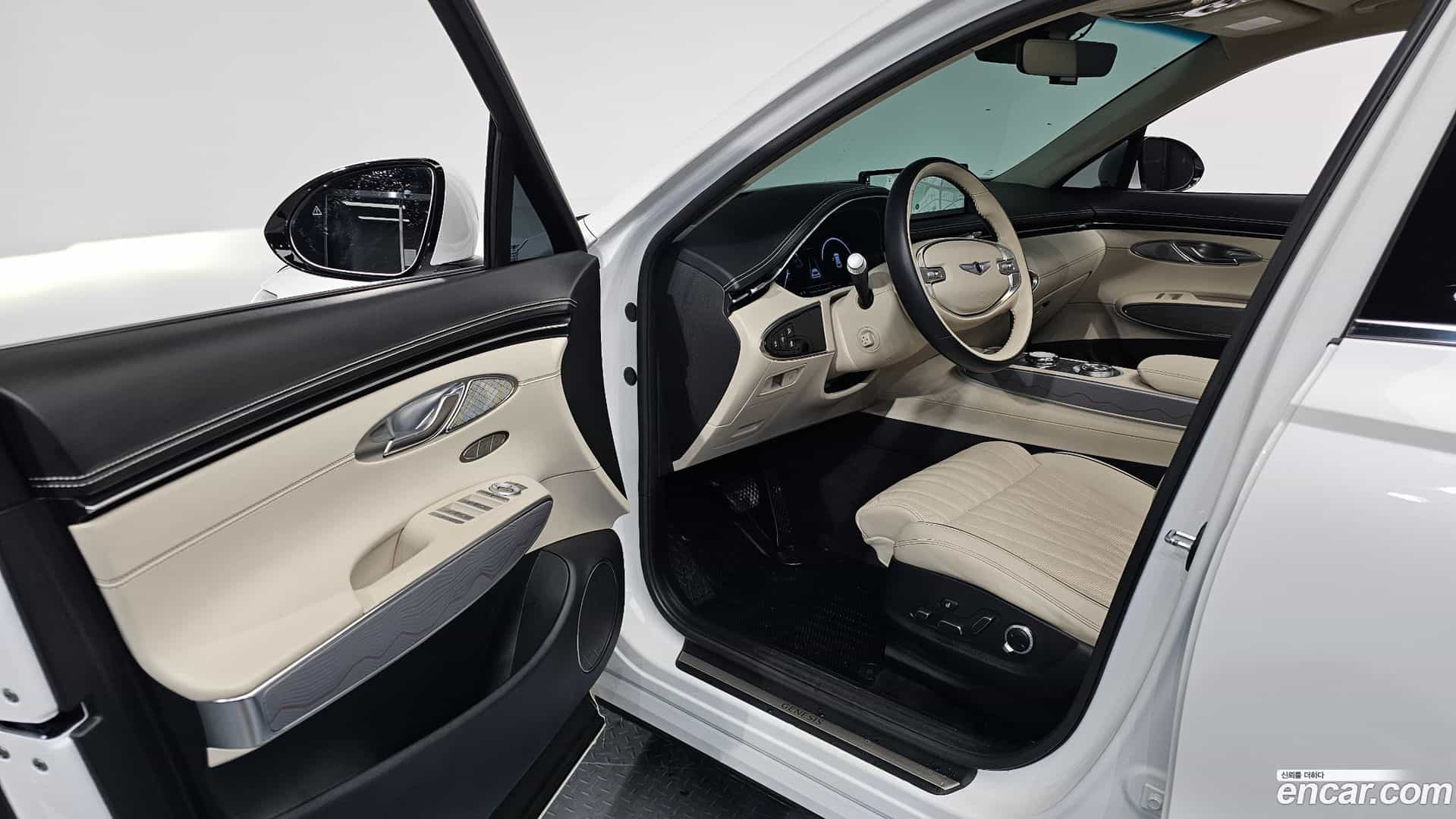 GV70 Genesis 2022.0-INNER-010