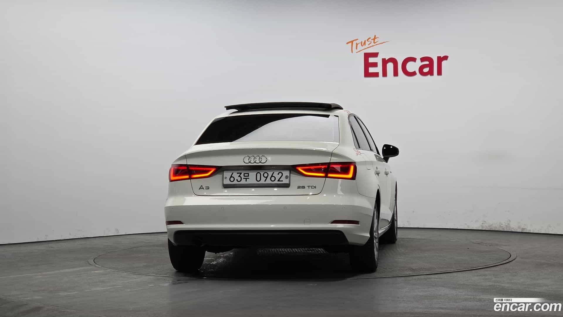 A3 Audi 2015.9-OUTER-004