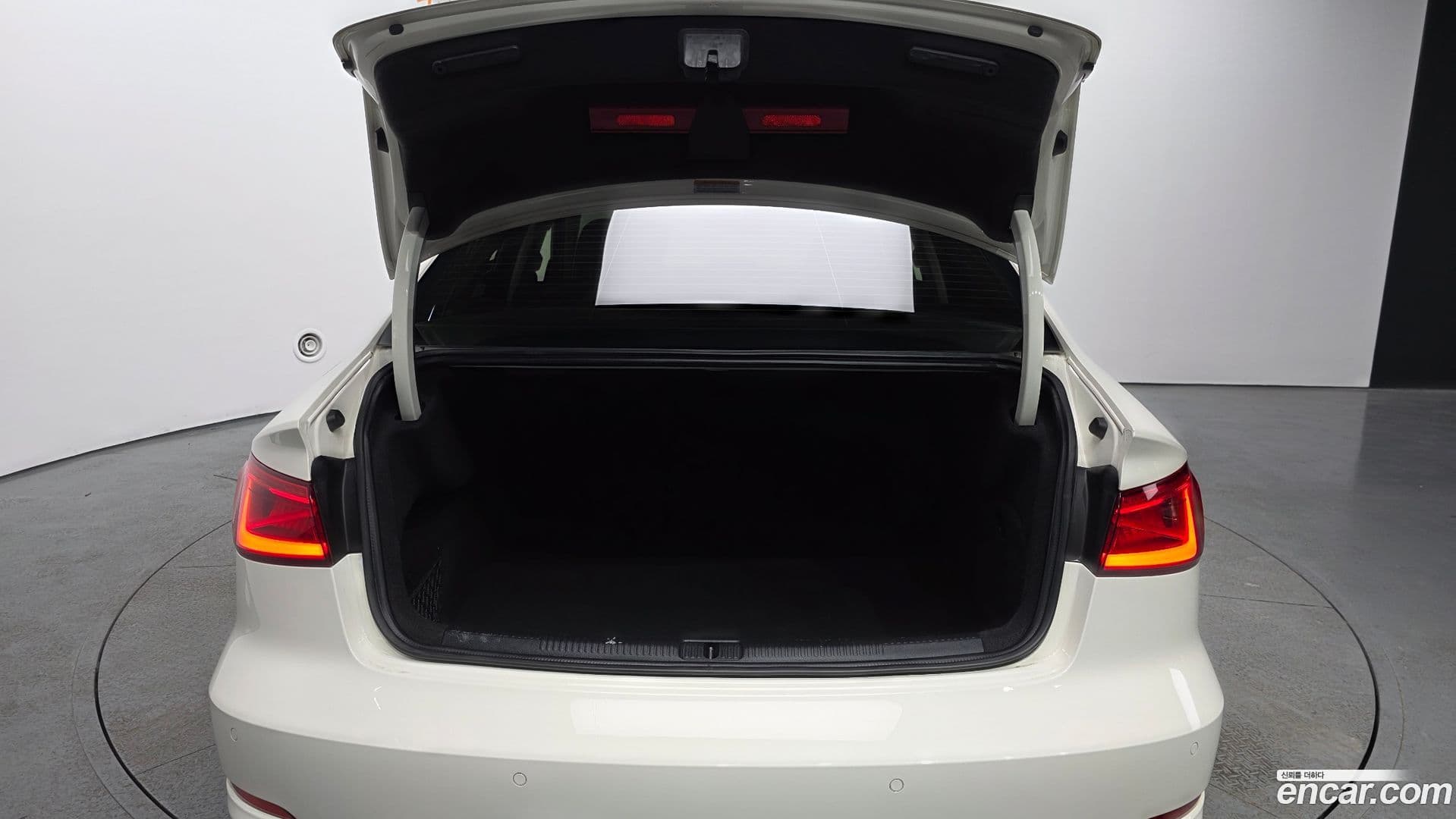 Main__Slider__Photo:A3 Audi 2015.9-19