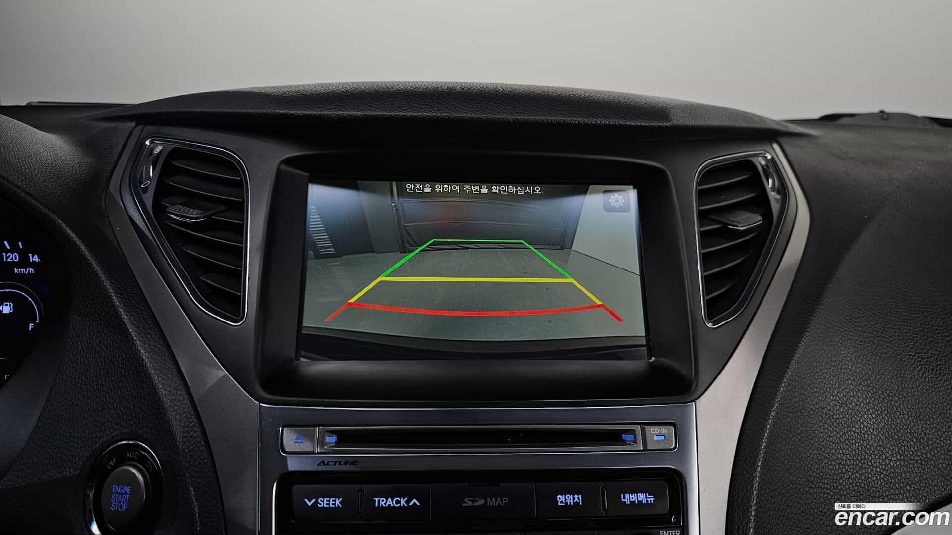 Grandeur Hyundai 2015.8-OPTION-022