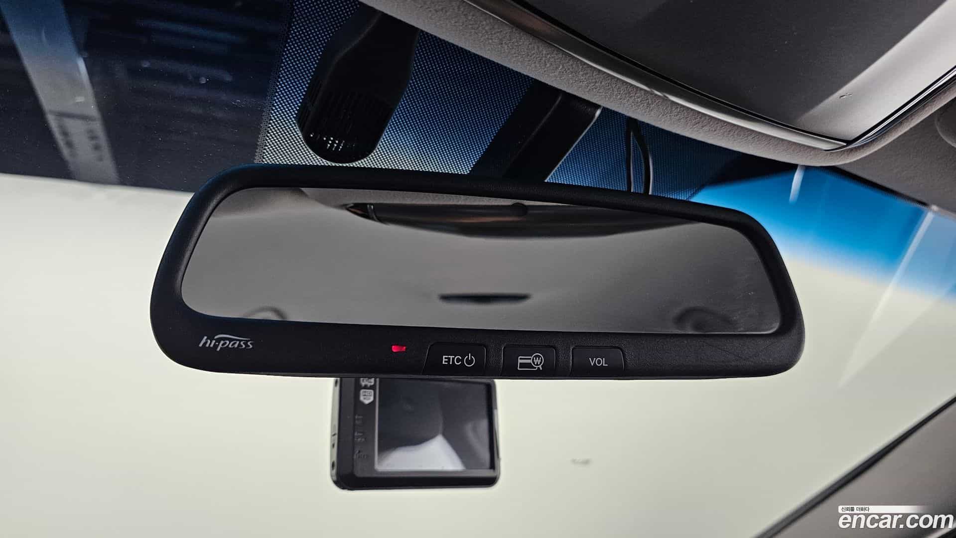 Grandeur Hyundai 2015.8-OPTION-023