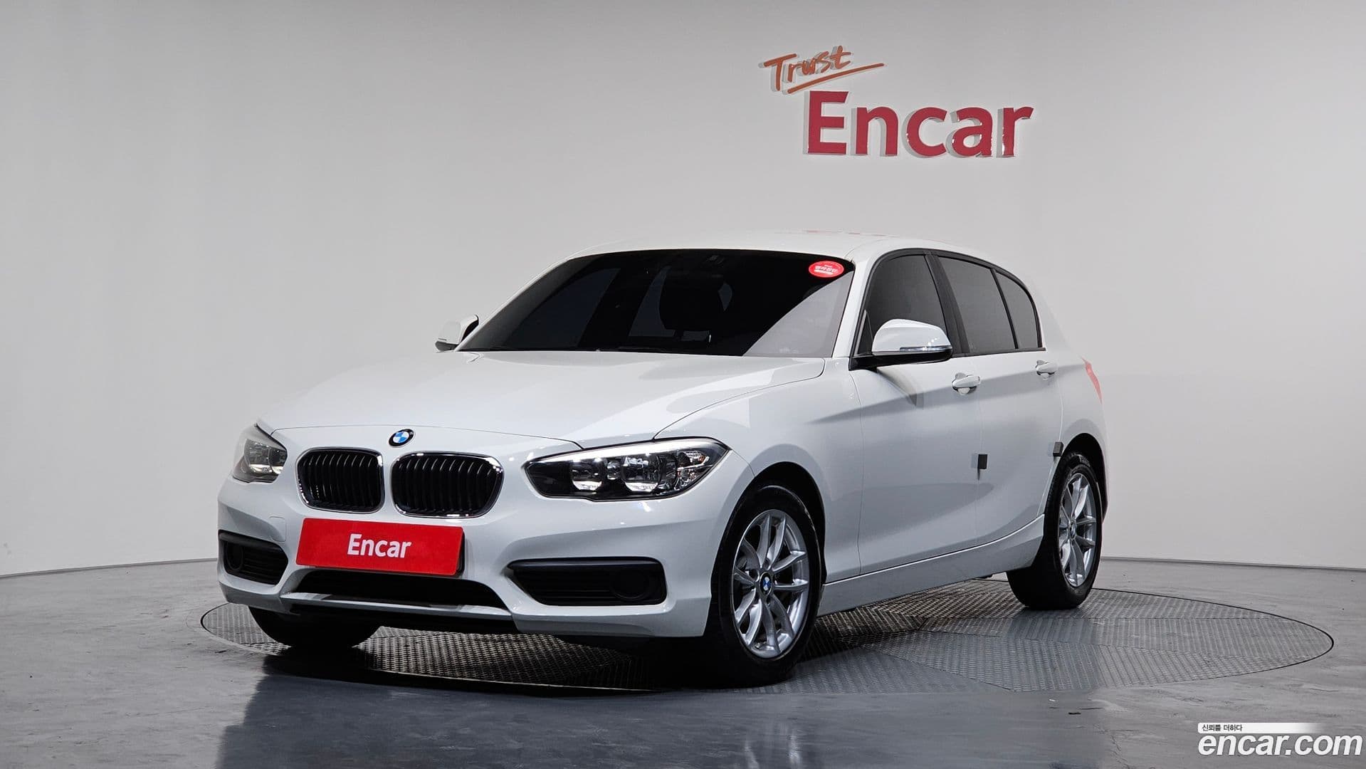 Main__Slider__Photo:1-Series BMW 2018.2-0