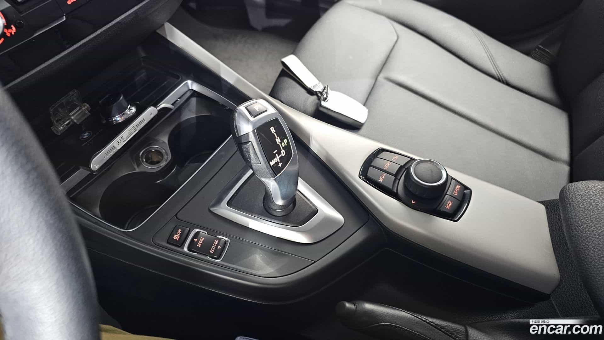 1-Series BMW 2018.2-INNER-009