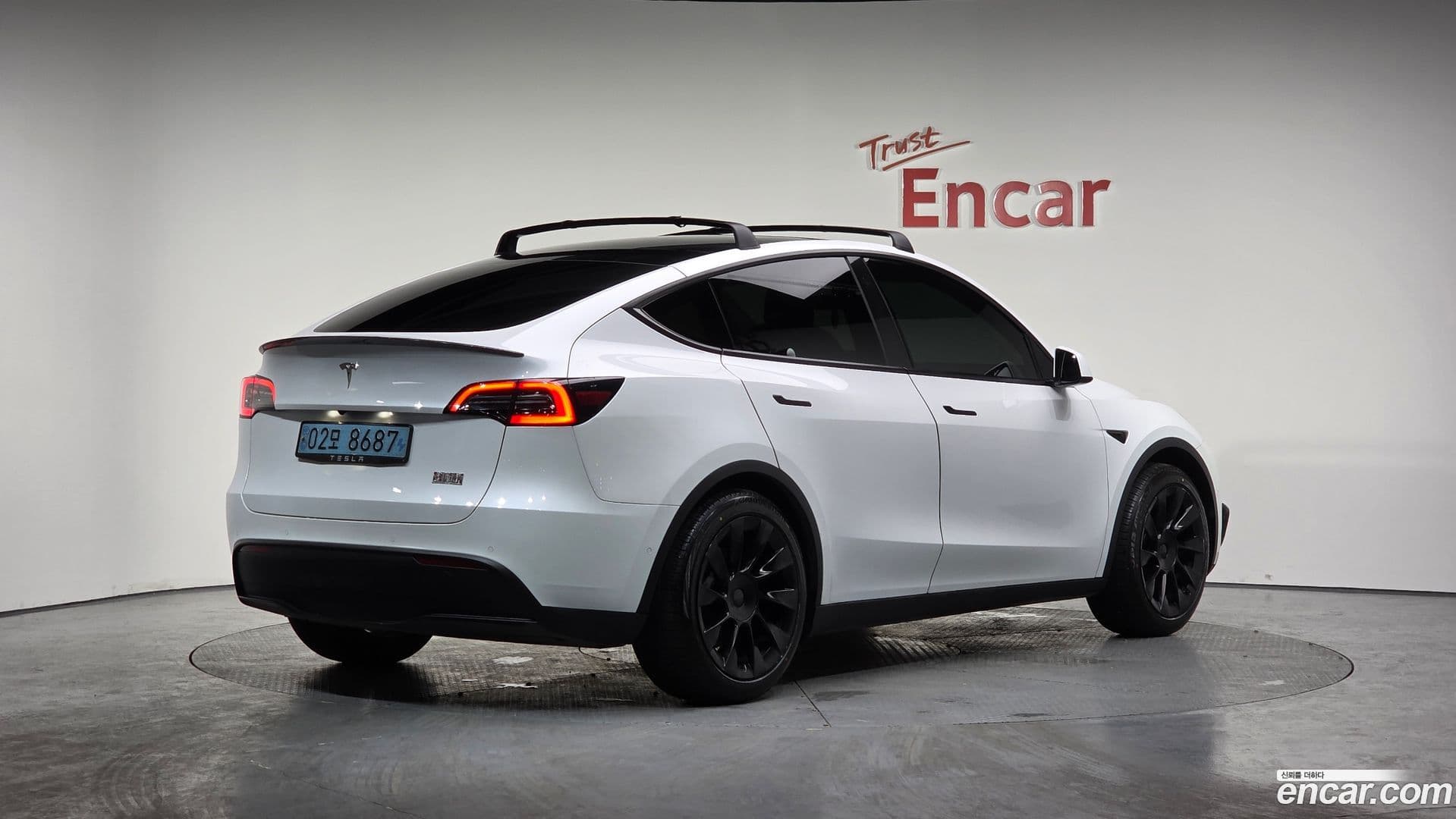 Main__Slider__Photo:Model Y Tesla 2021.5-1