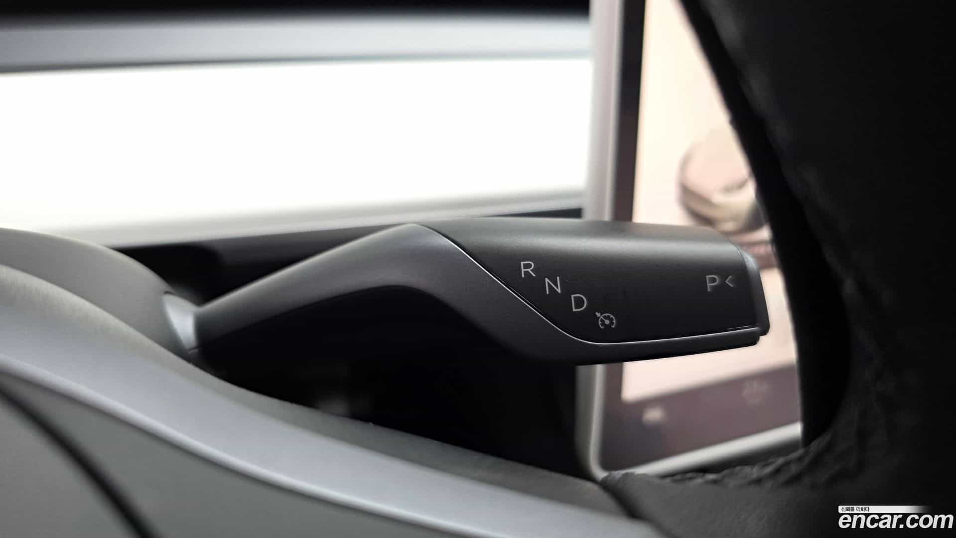 Model Y Tesla 2021.5-INNER-009