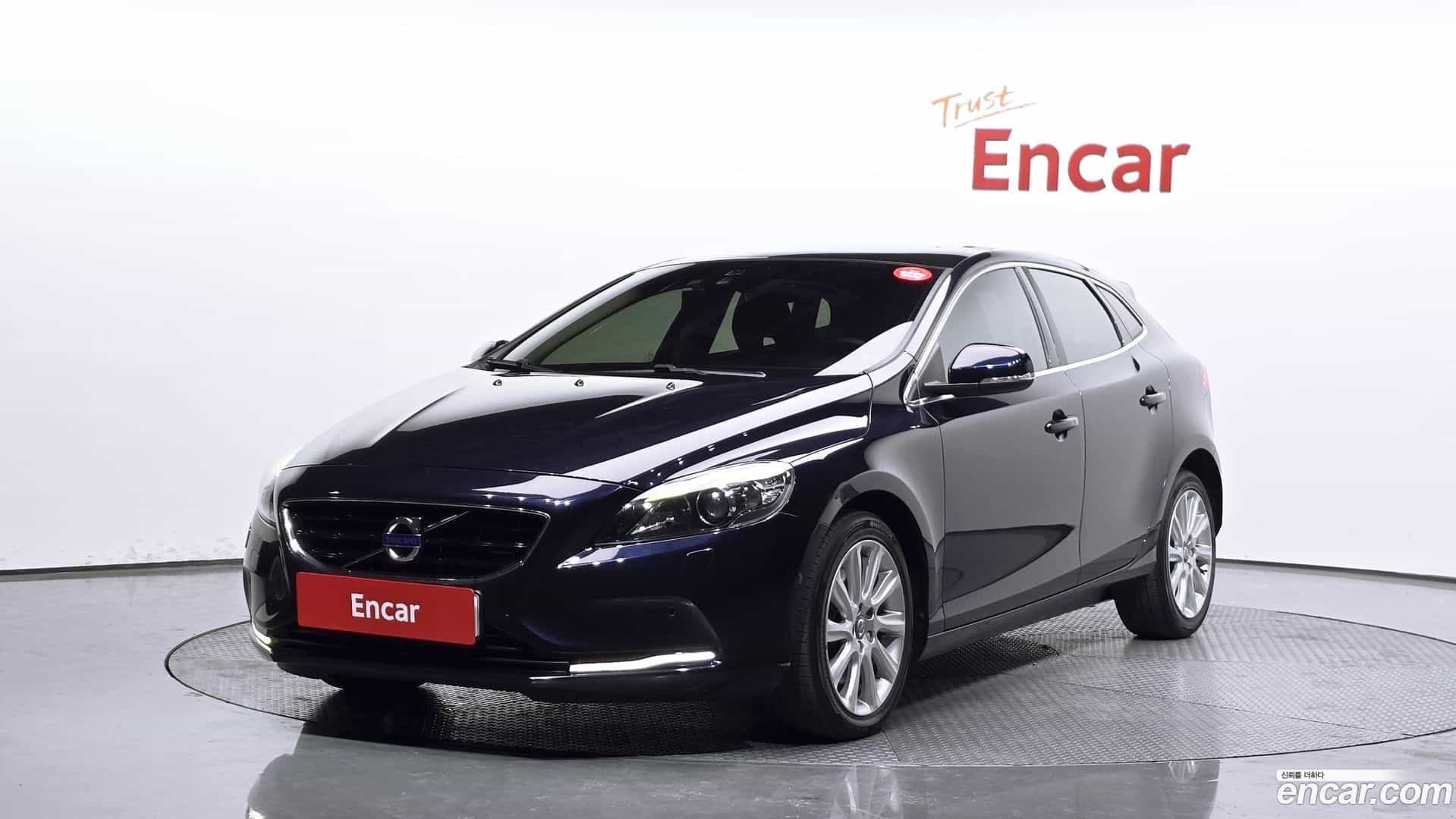 V40 Volvo 2015.11-OUTER-001