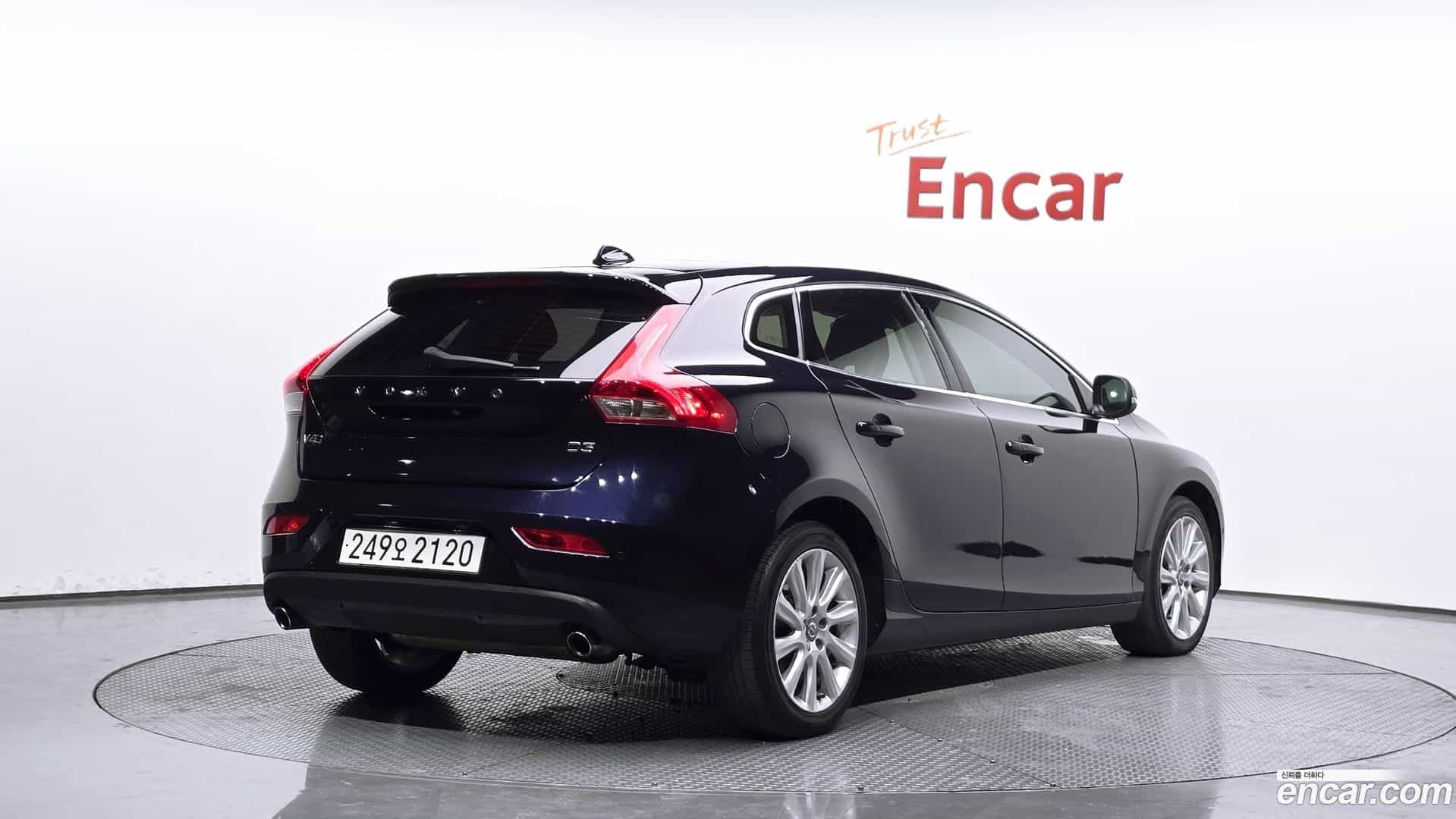 V40 Volvo 2015.11-OUTER-002