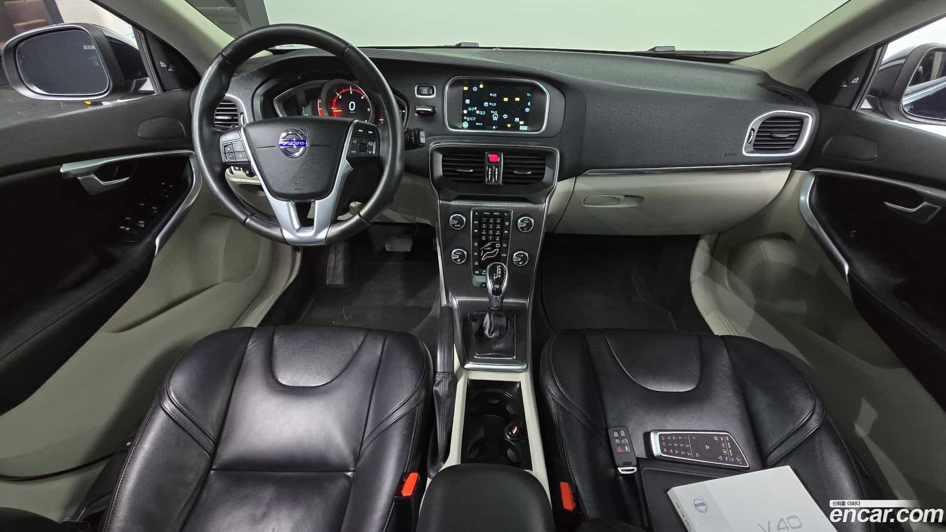 V40 Volvo 2015.11-INNER-007