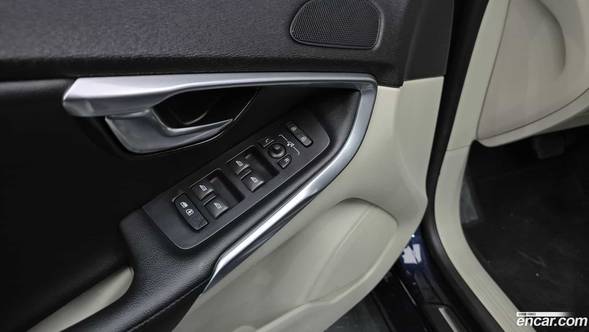 V40 Volvo 2015.11-OPTION-021