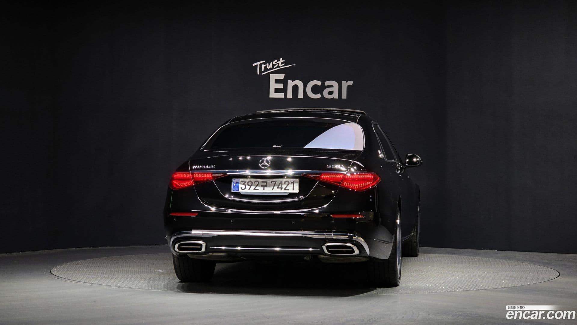 Main__Slider__Photo:S-Class Mercedes-Benz 2024.10-3