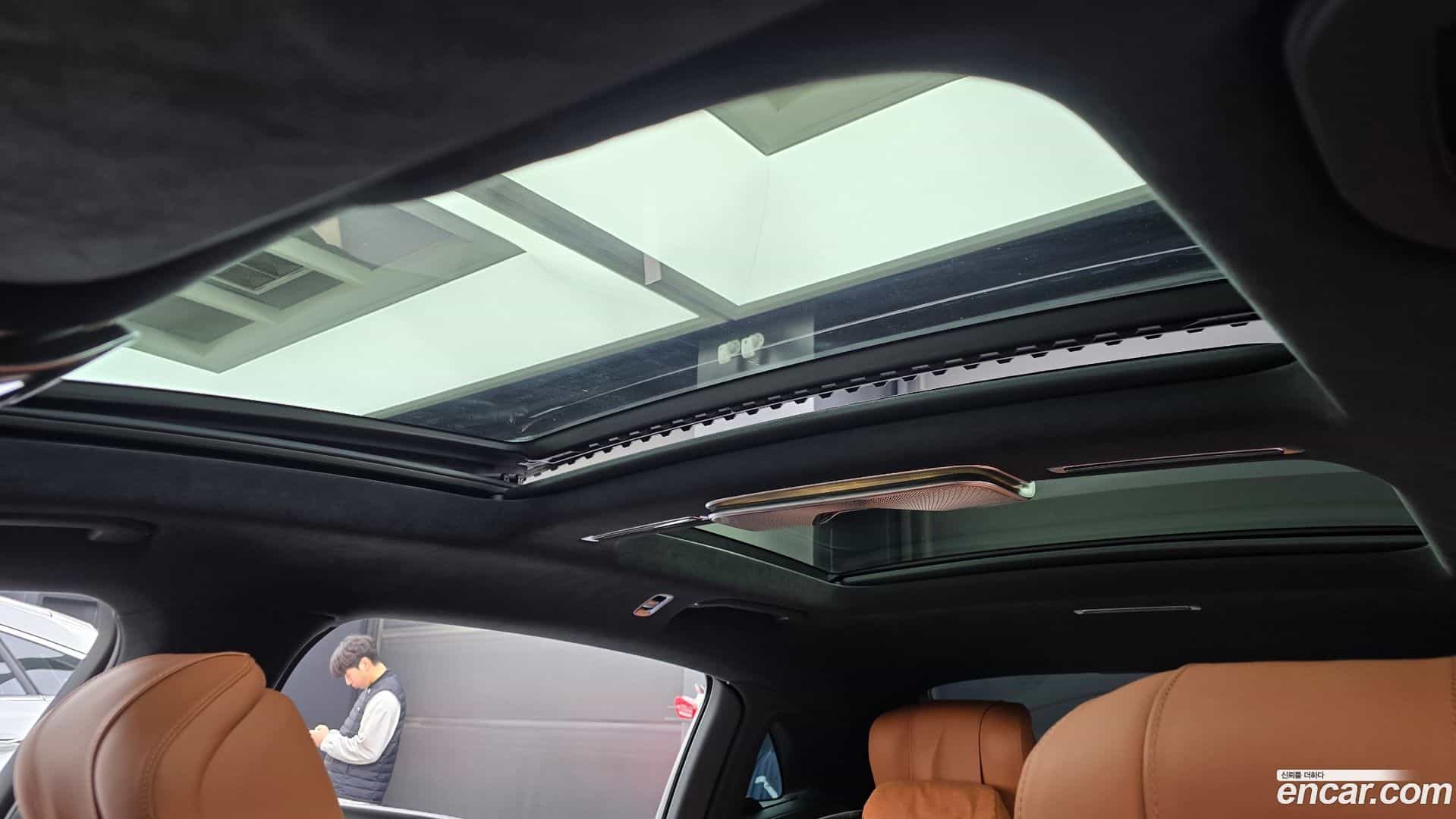 S-Class Mercedes-Benz 2024.10-OPTION-022