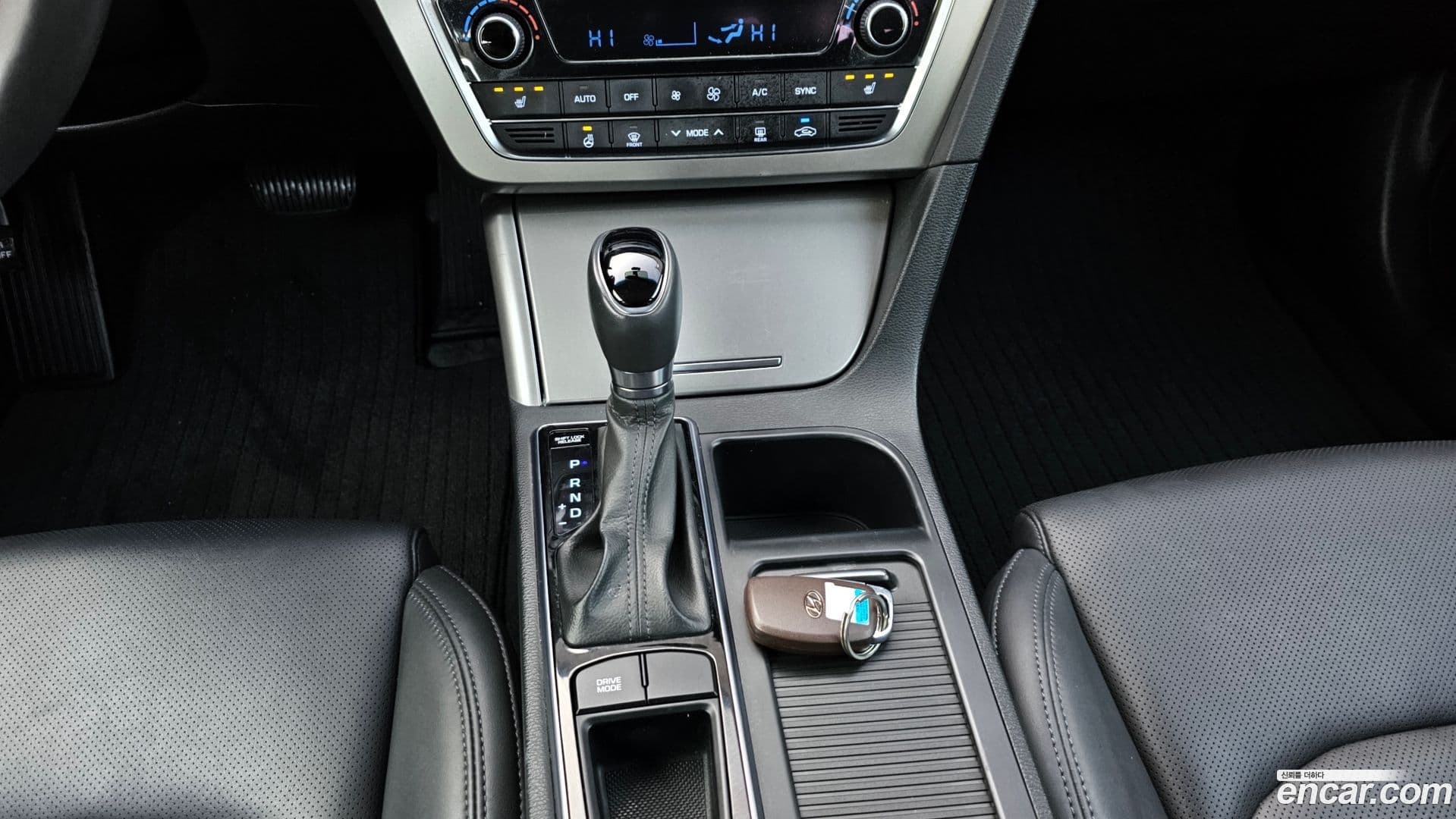 Main__Slider__Photo:Sonata Hyundai 2015.9-8