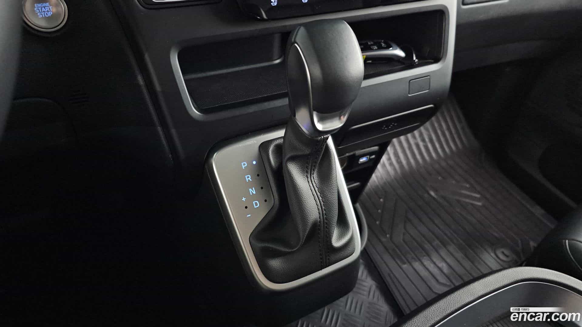 Staria Hyundai 2023.11-INNER-009