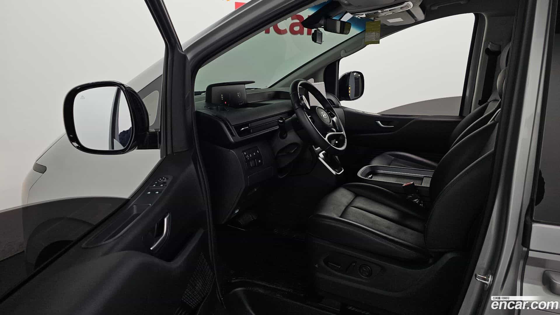 Staria Hyundai 2023.11-INNER-010