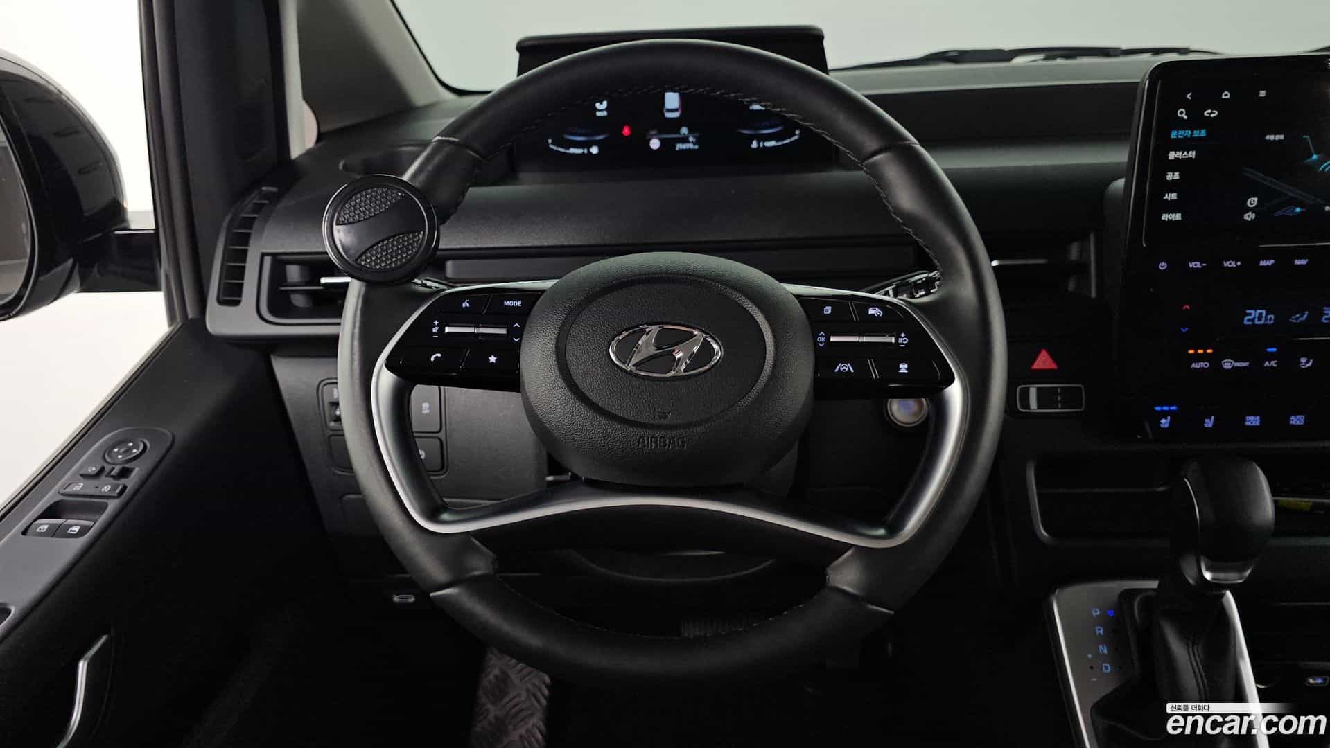 Staria Hyundai 2023.11-OPTION-018