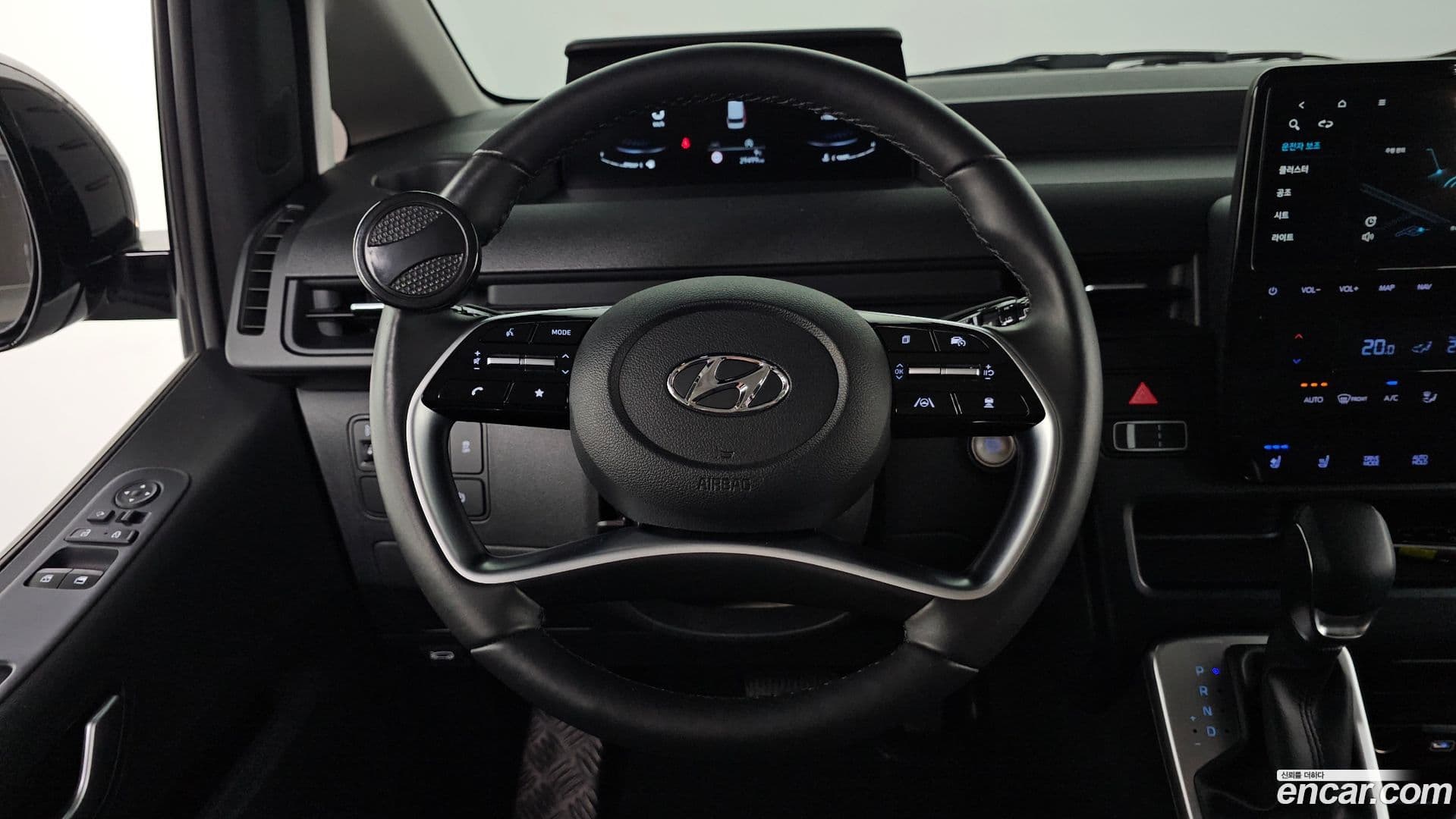 Main__Slider__Photo:Staria Hyundai 2023.11-13