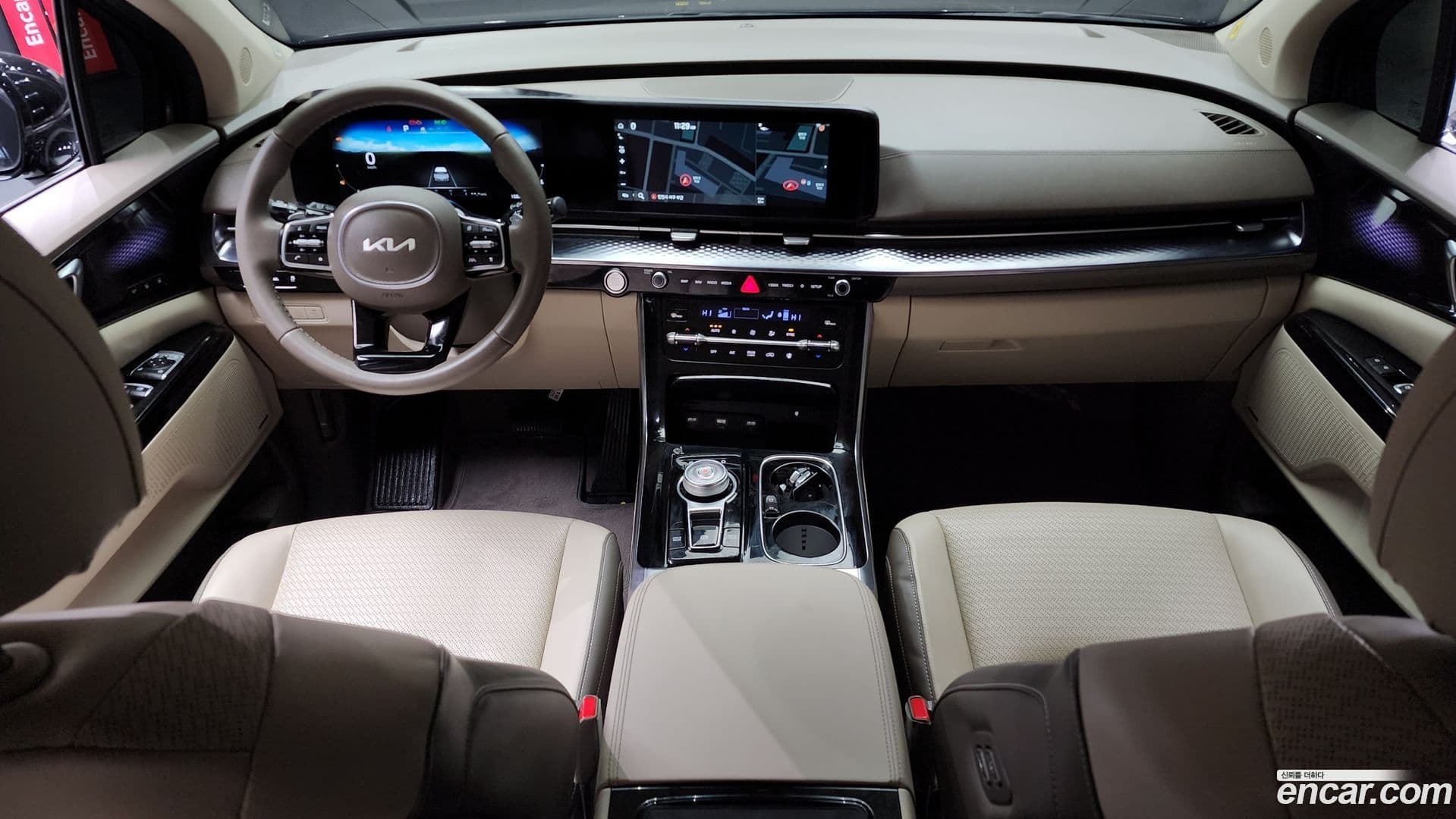 Main__Slider__Photo:Canival Kia 2022.10-6