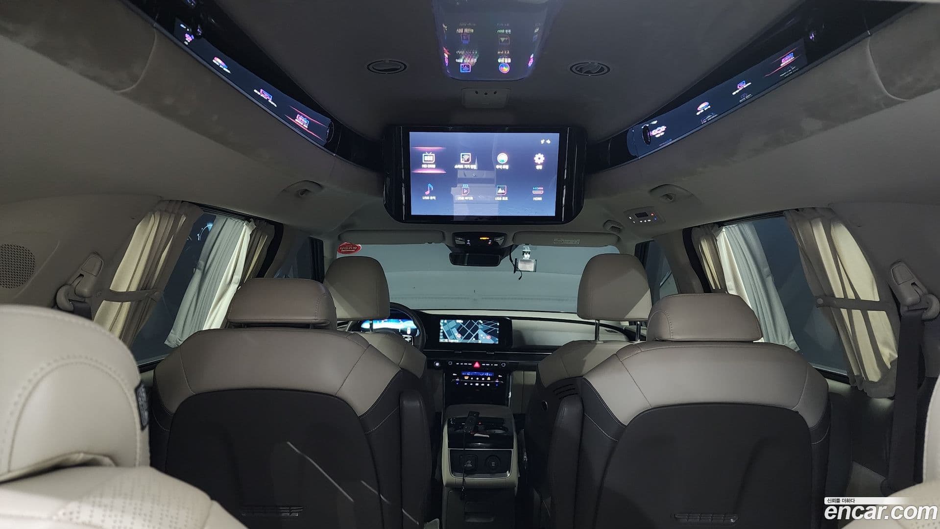 Main__Slider__Photo:Canival Kia 2022.10-18